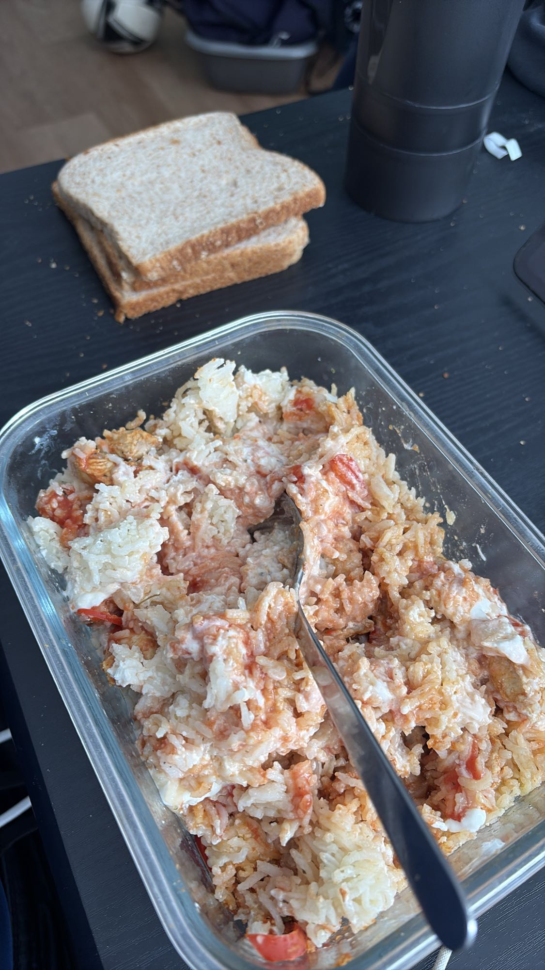 Riz, poulet, pain complet