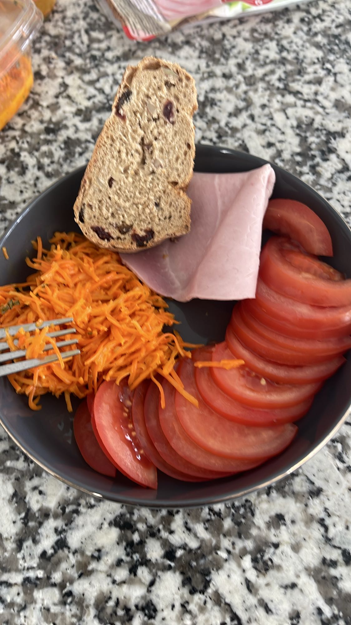 Déjeuner léger crudités