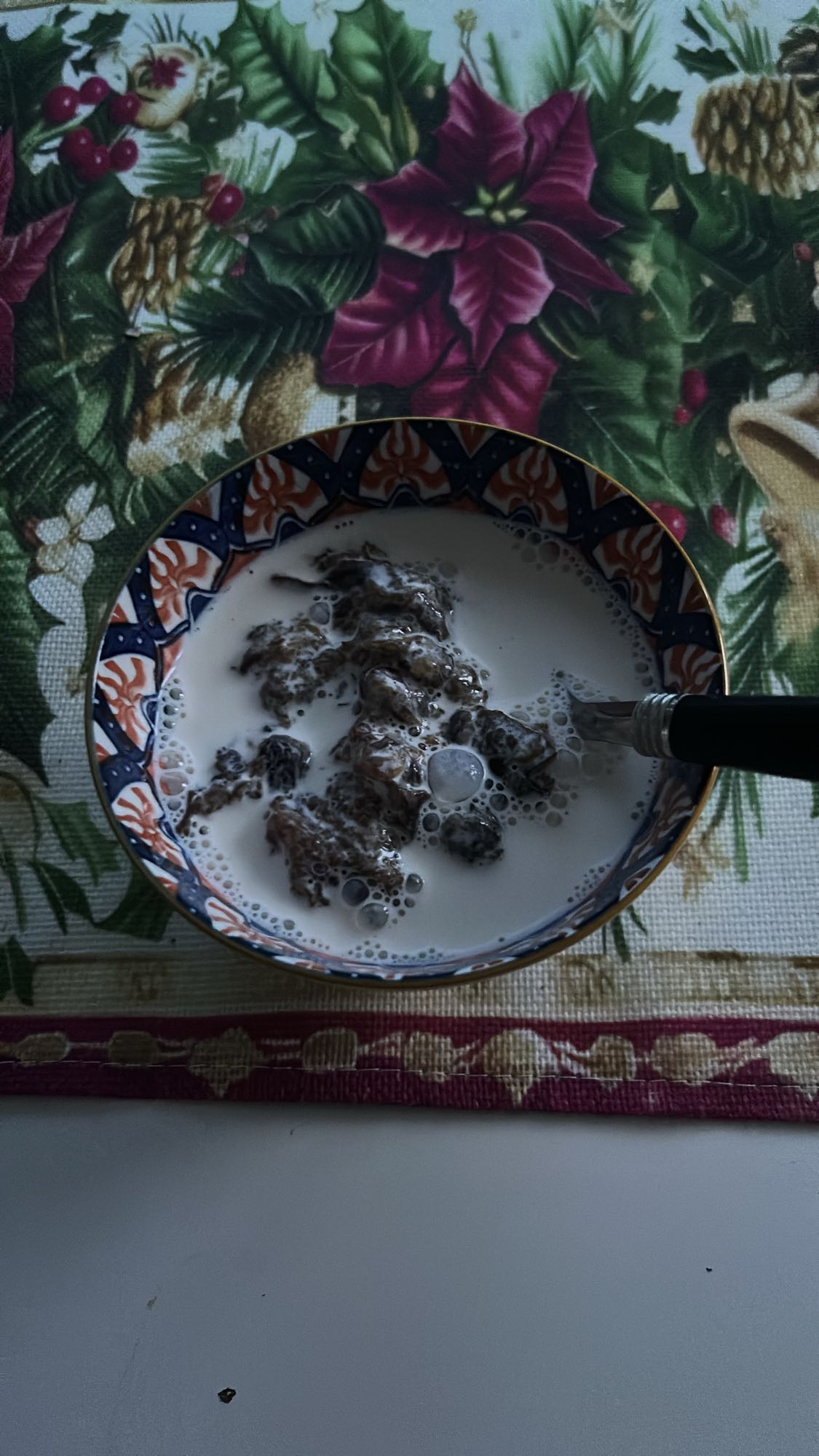 молоко с хлопьями