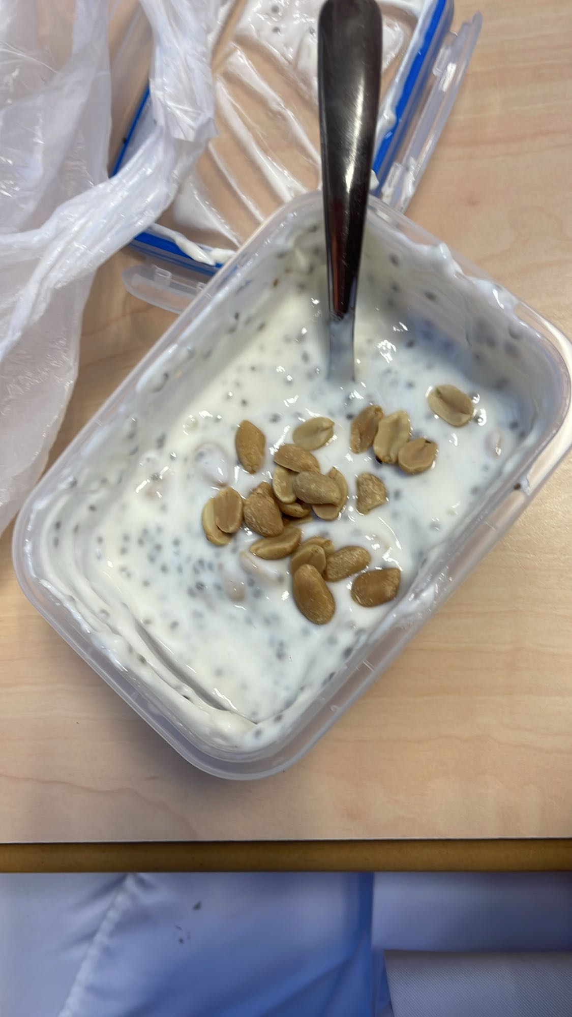 Yaourt graines et cacahuètes