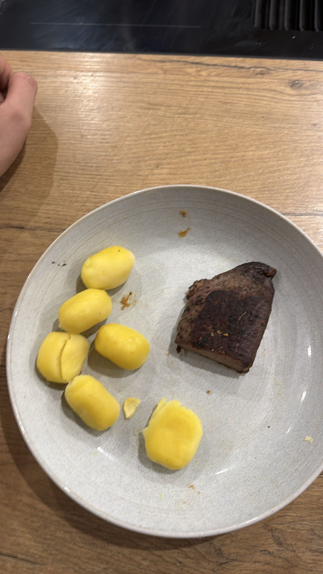 Steak mit Kartoffeln