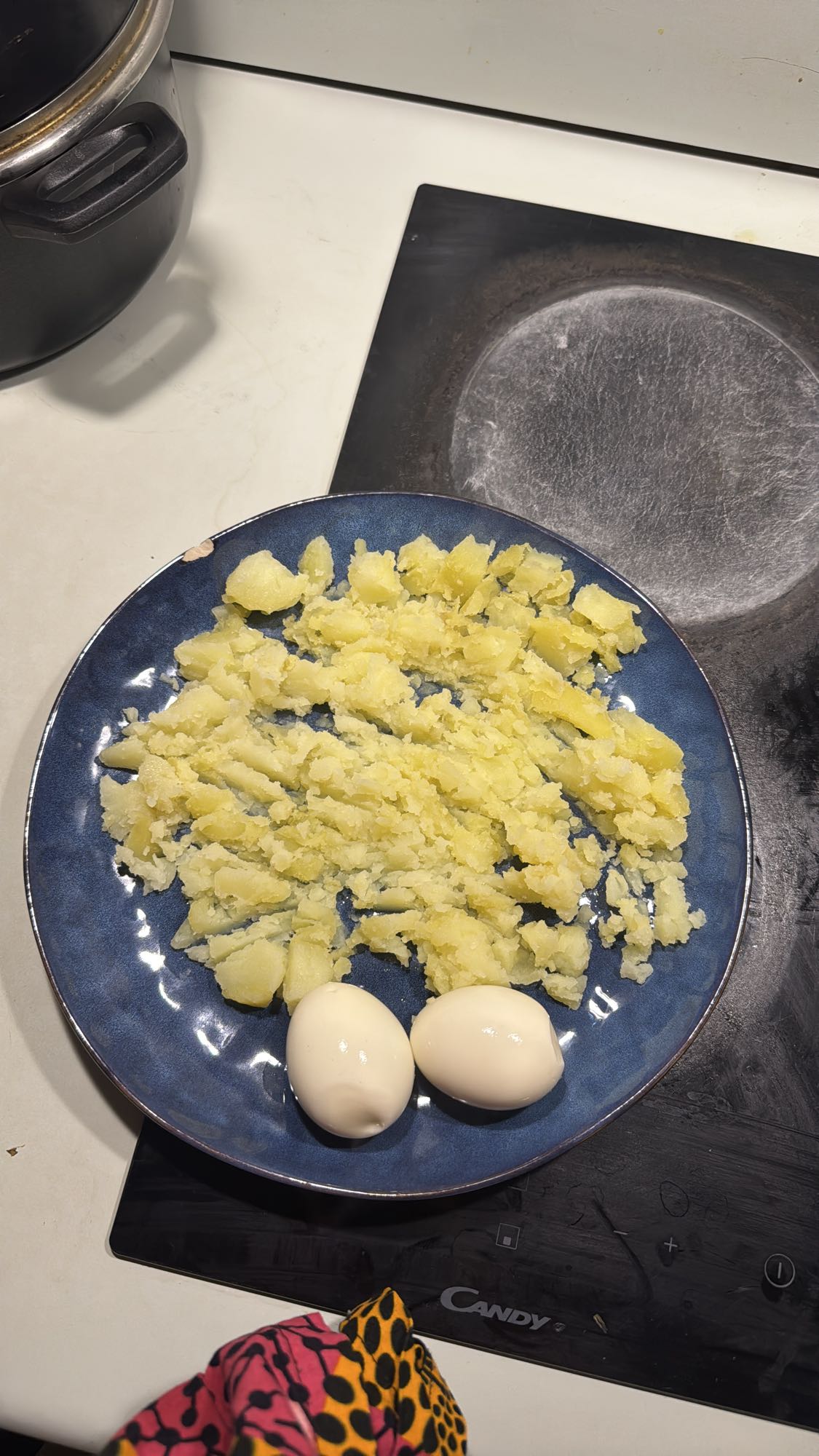 Pommes de terre et œufs