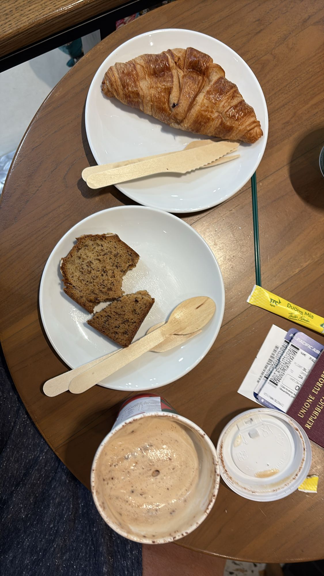 Croissant, banana bread, coffee