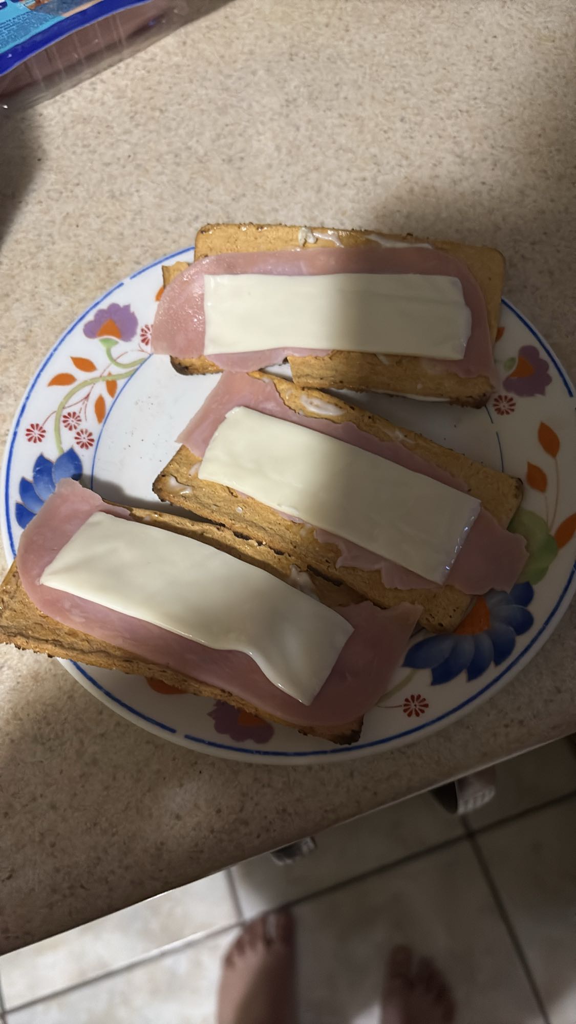 Tostadas de jamón y queso