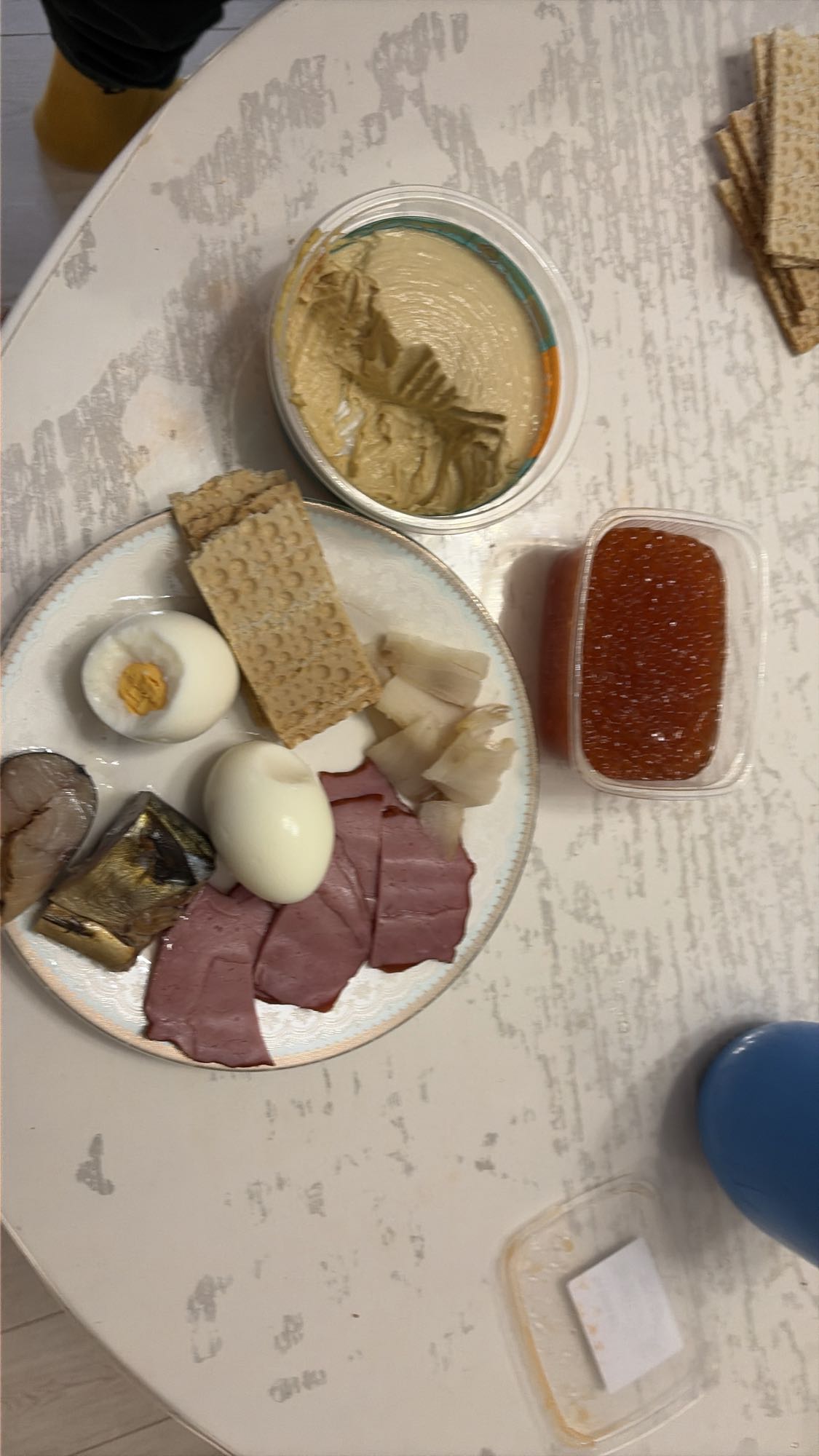 Закуска с яйцами и рыбой