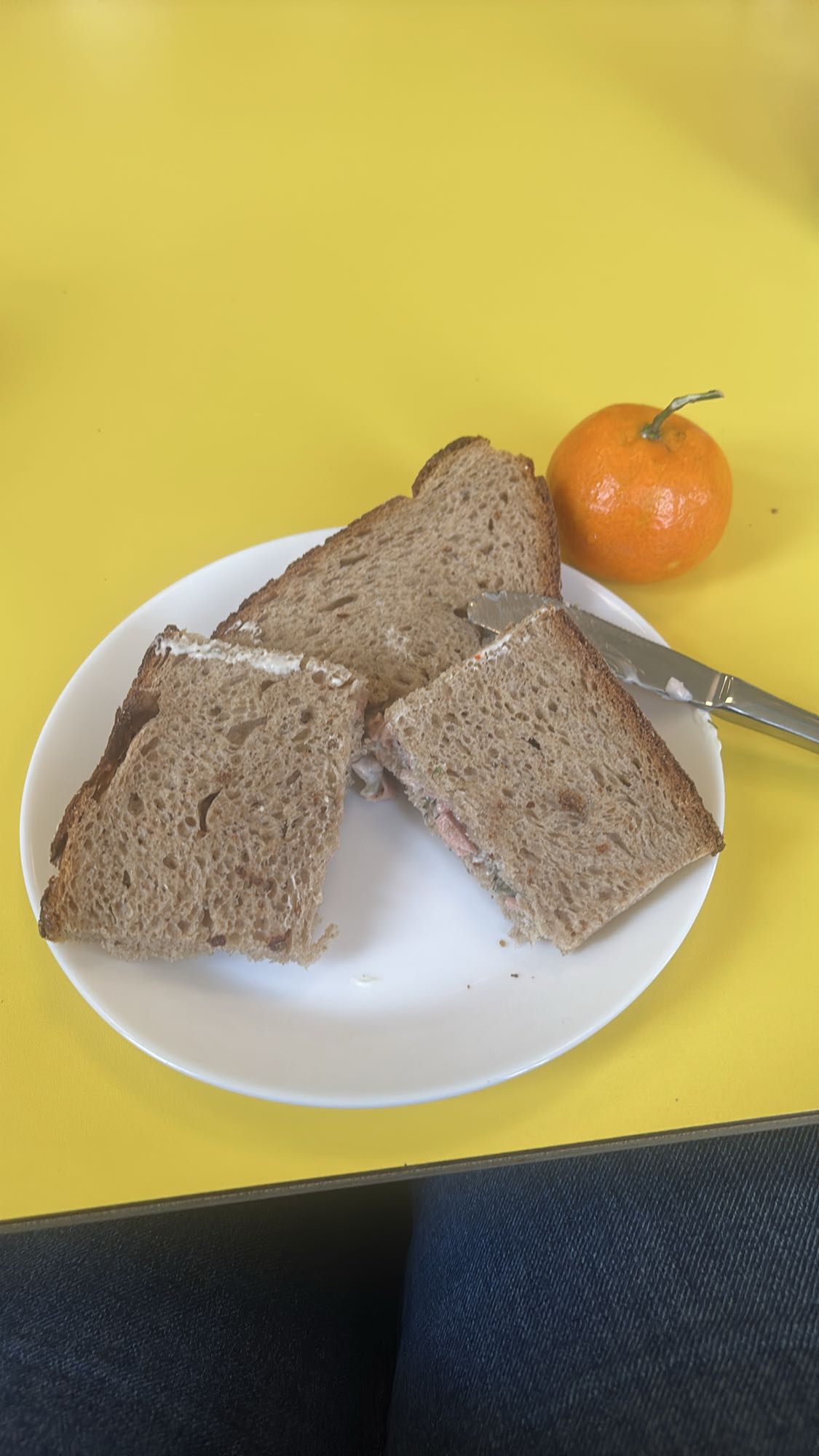 Sandwich ve mandalina