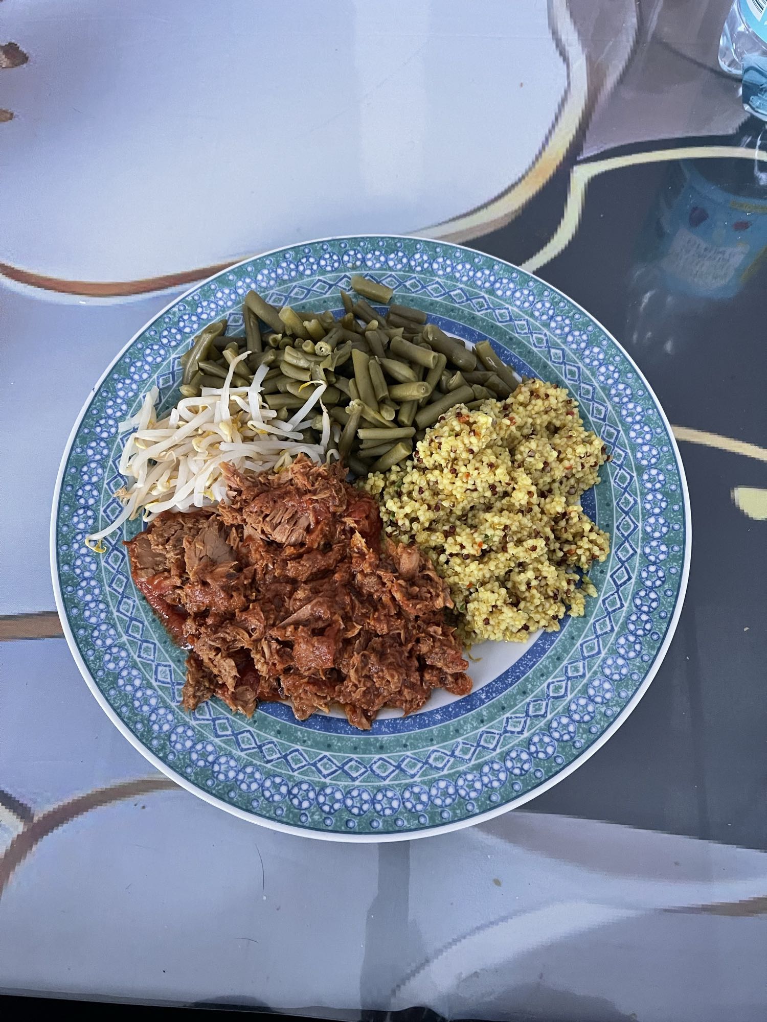 Boeuf, haricots et millet