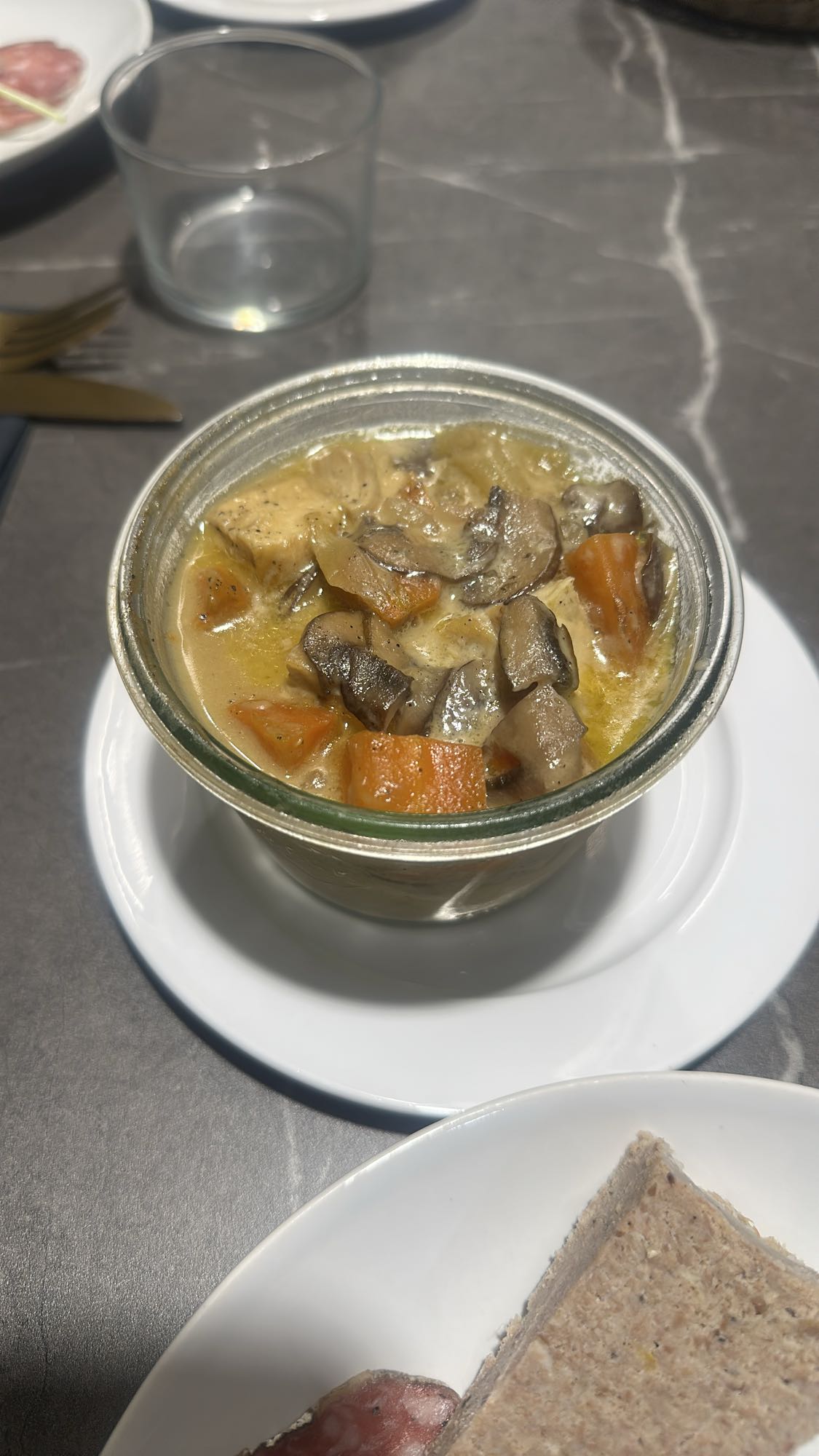 Ragoût de poulet crémeux