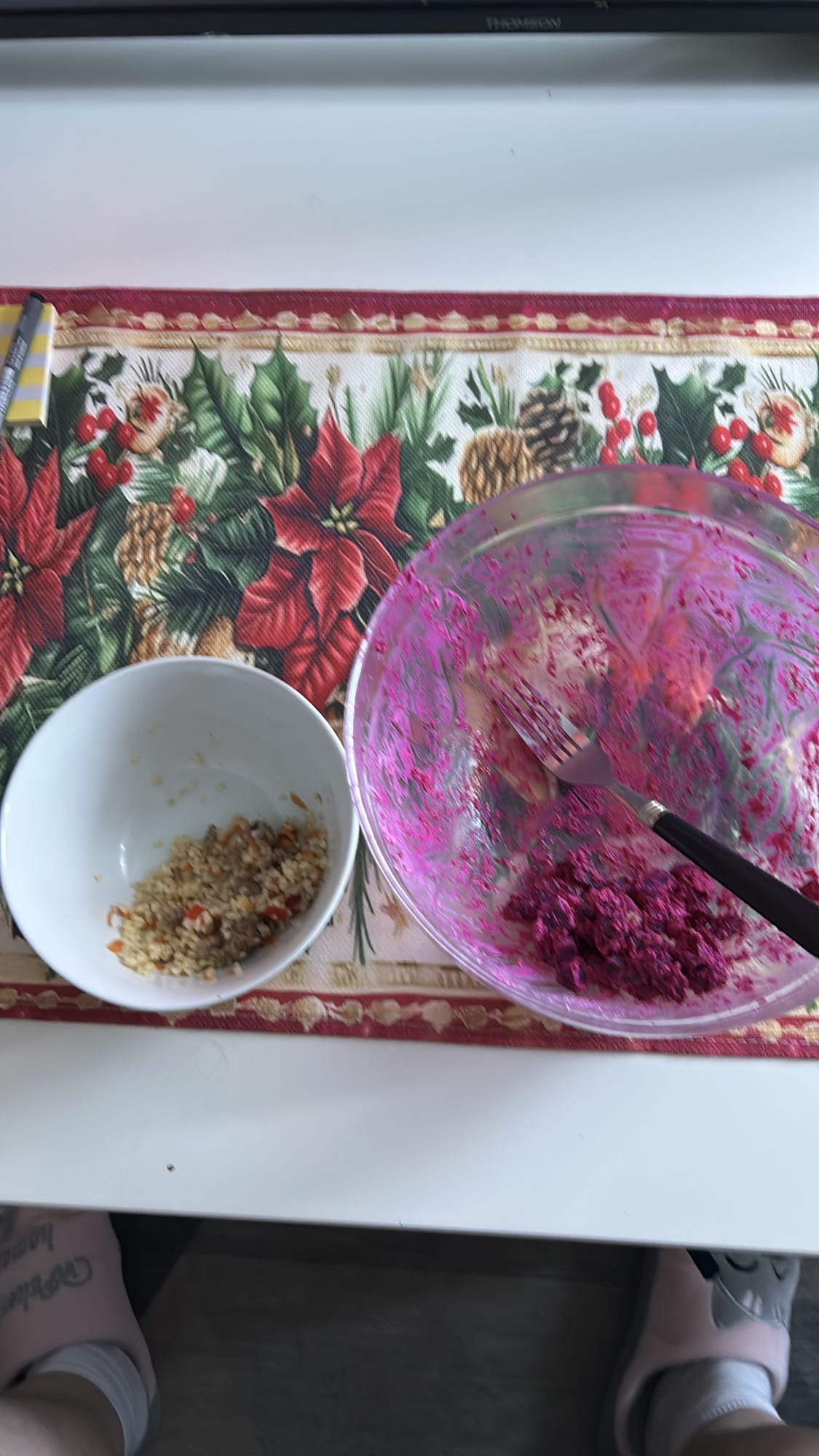 салат и рис с овощами