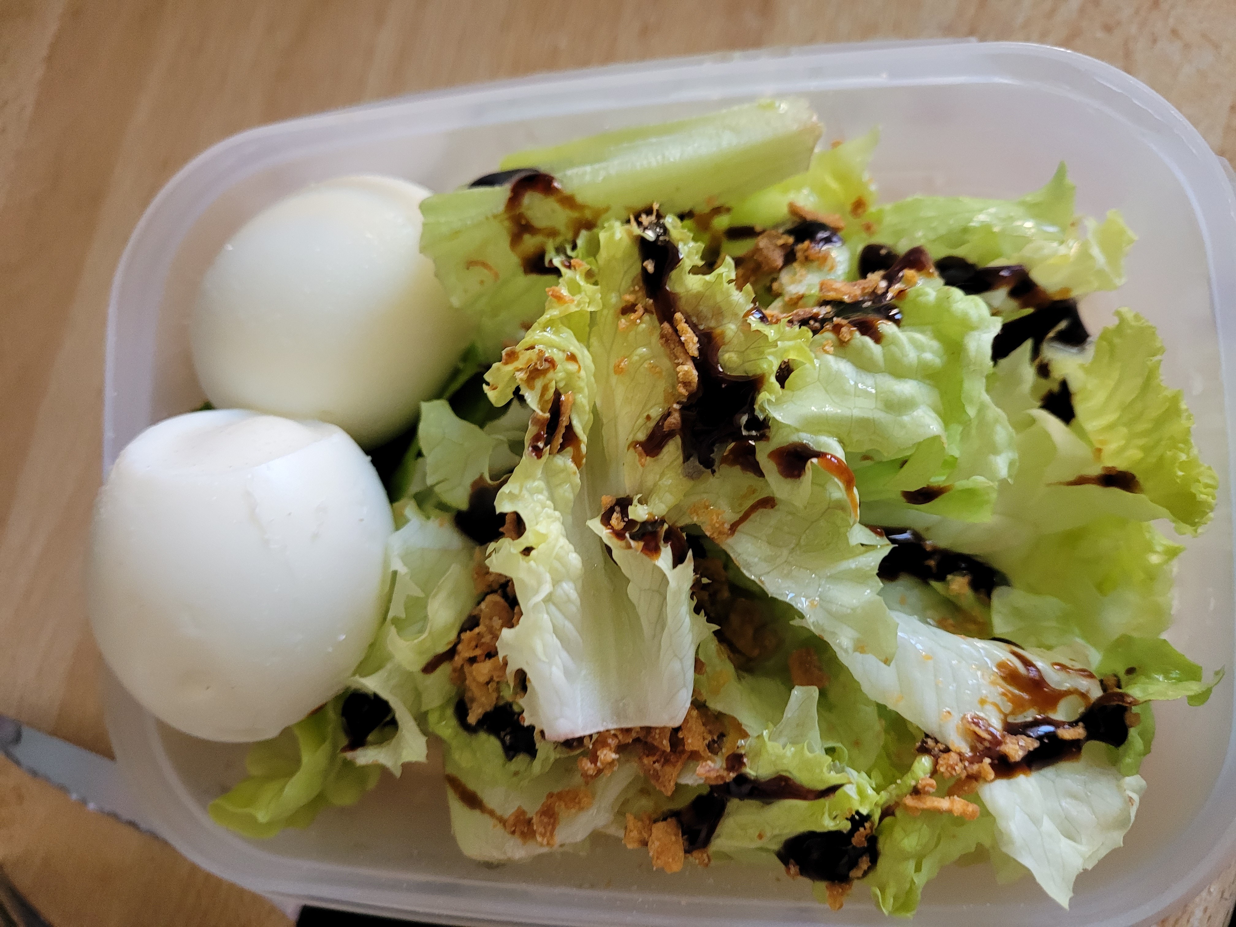 Salade aux œufs durs