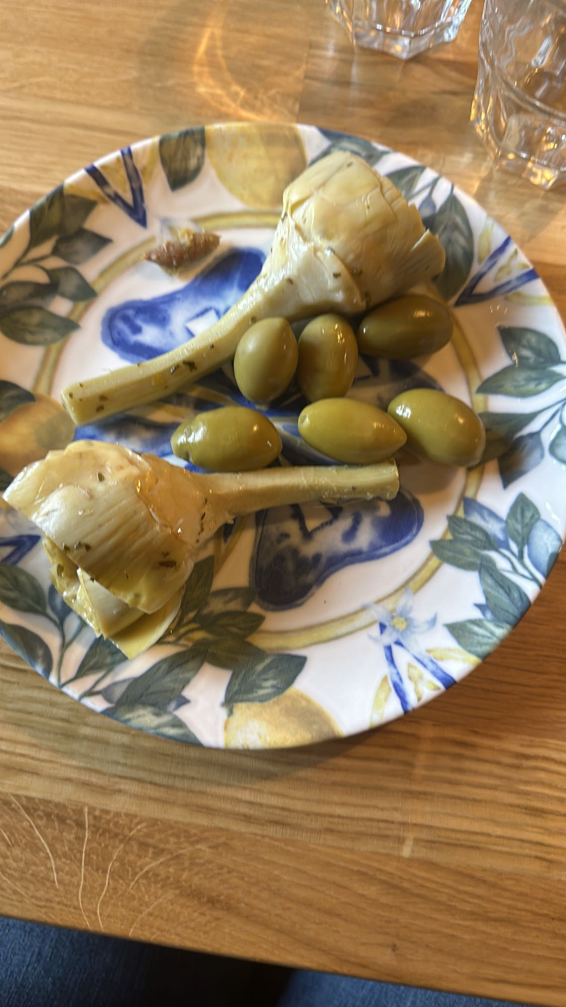 Anghinare cu măsline verzi