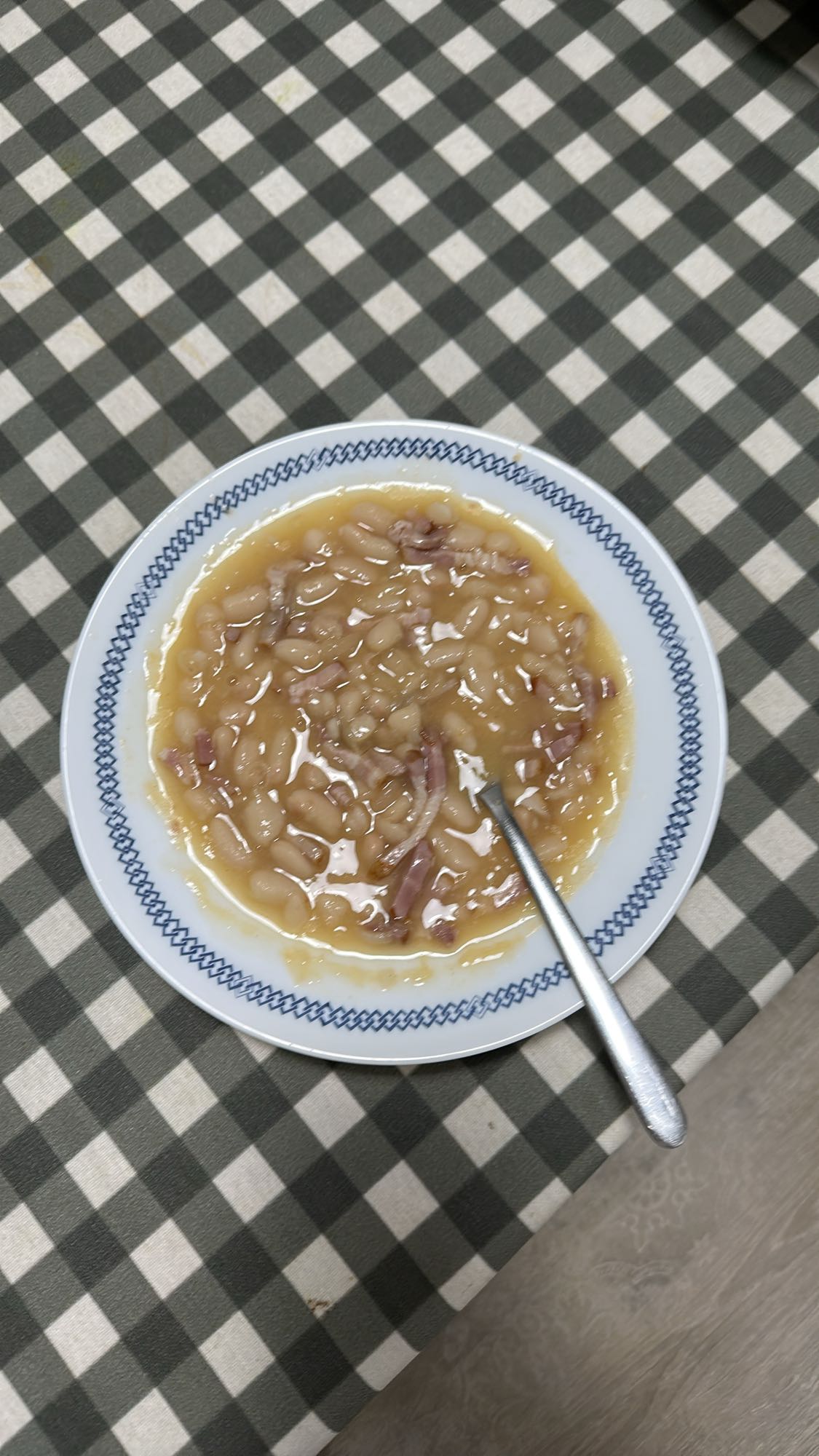 alubias con jamón