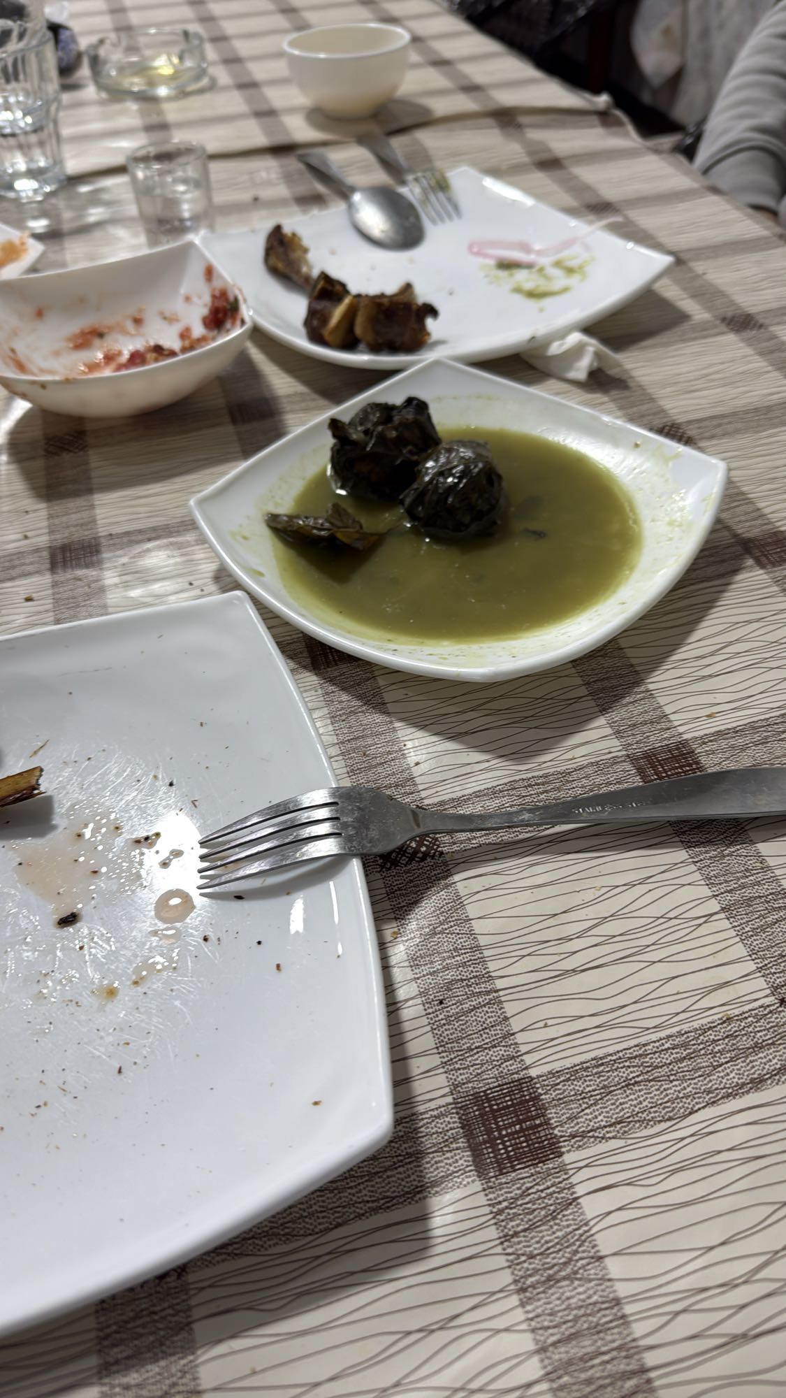 фарш в виноградных листьях