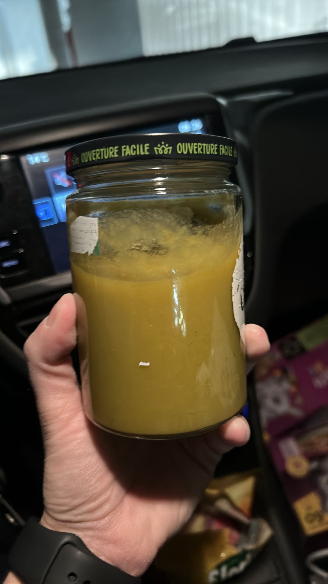 Soupe de légumes avec poireaux carottes pommes de terre céleri et patate douce