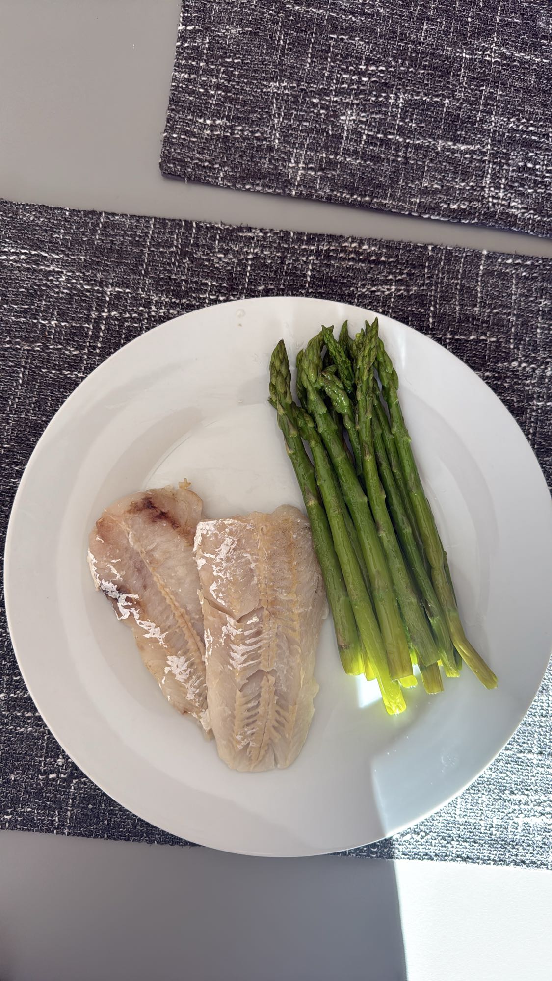 Pește cu sparanghel