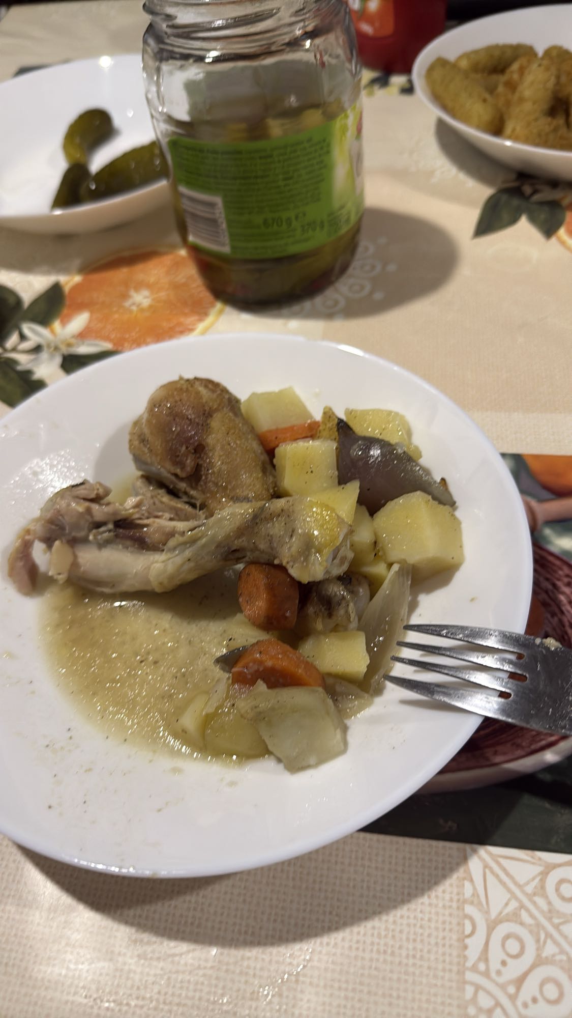 Tocană de pui cu legume