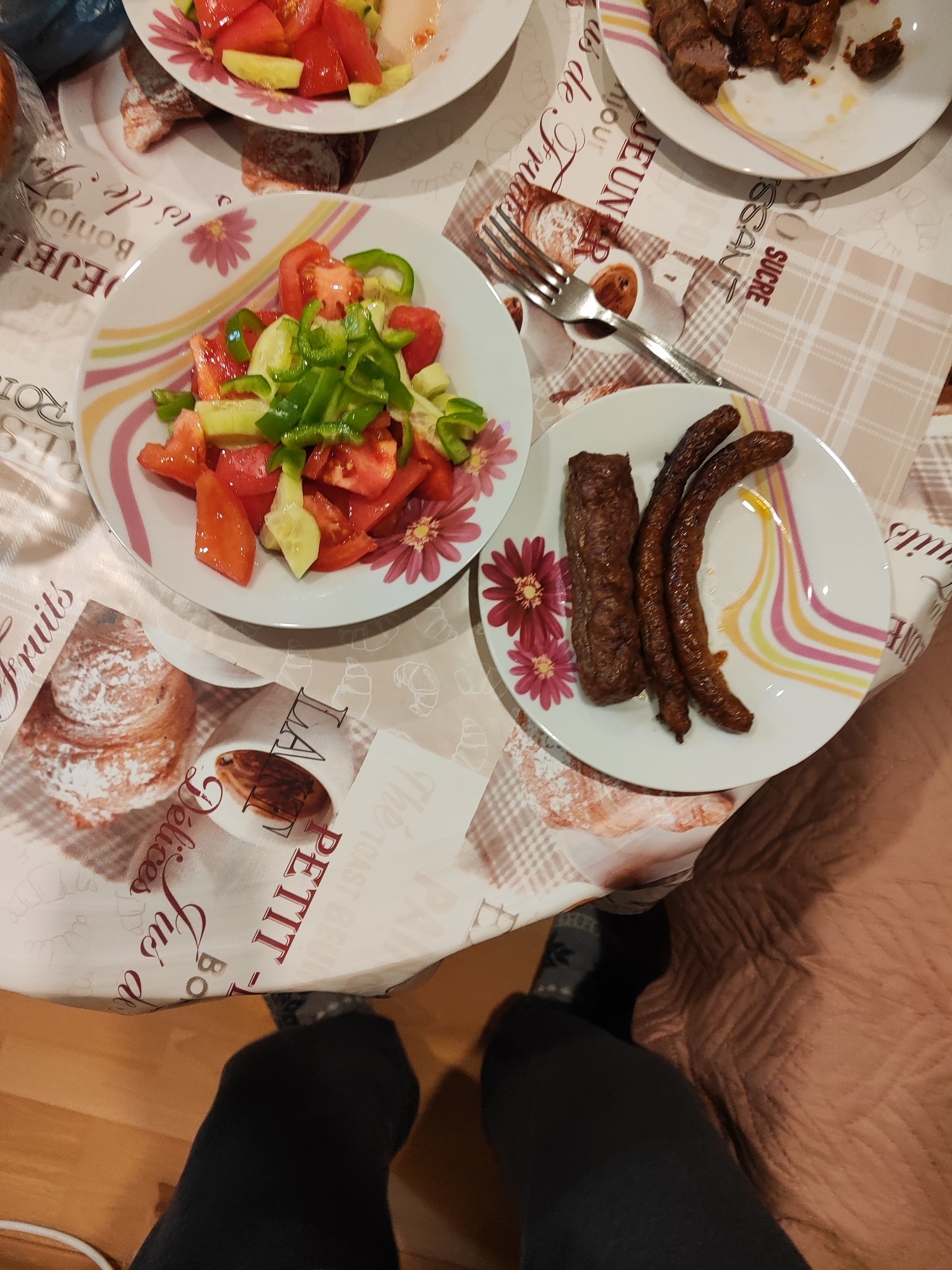 Sausage and salad plate