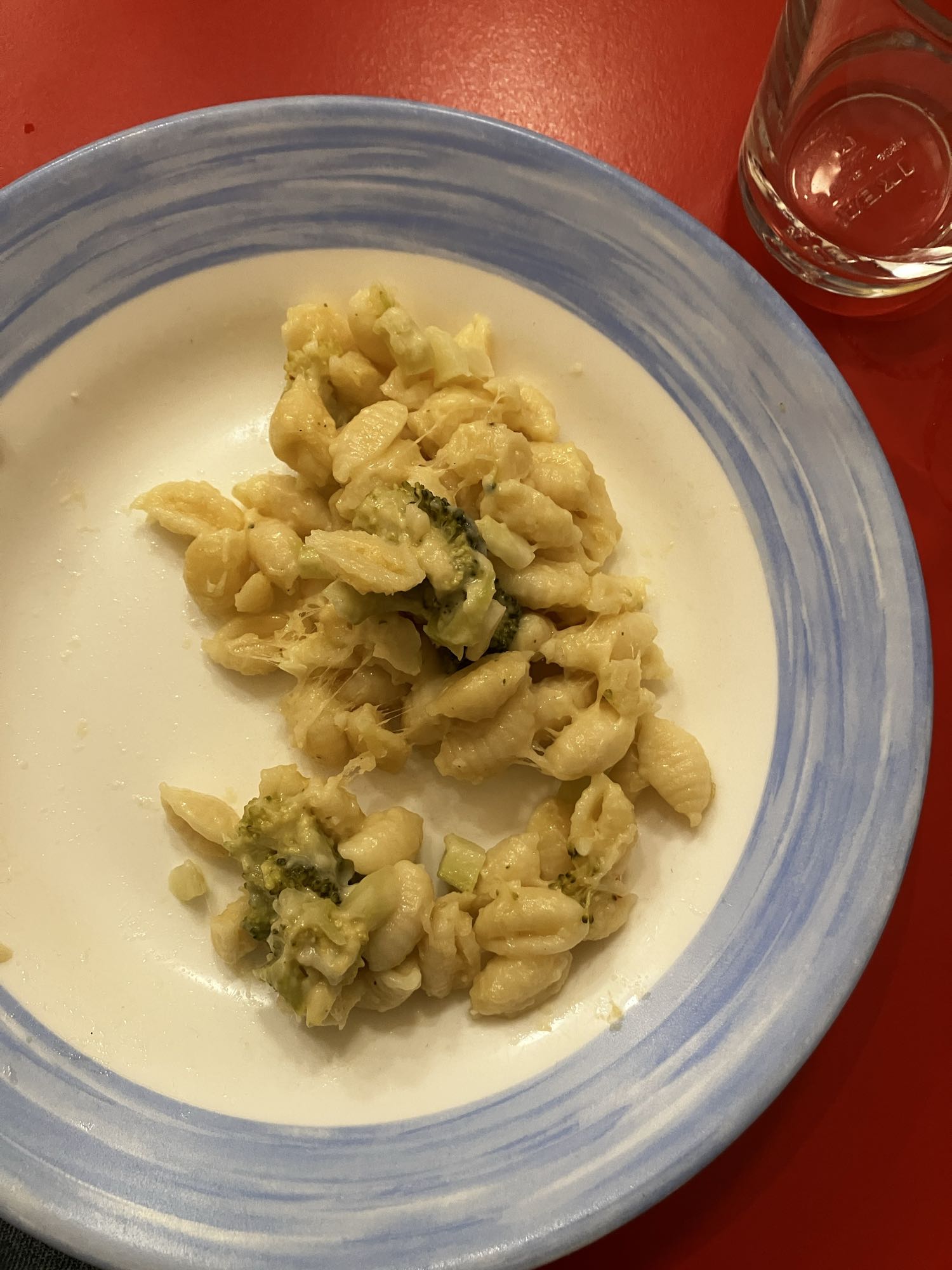 Macarrão com brócolis