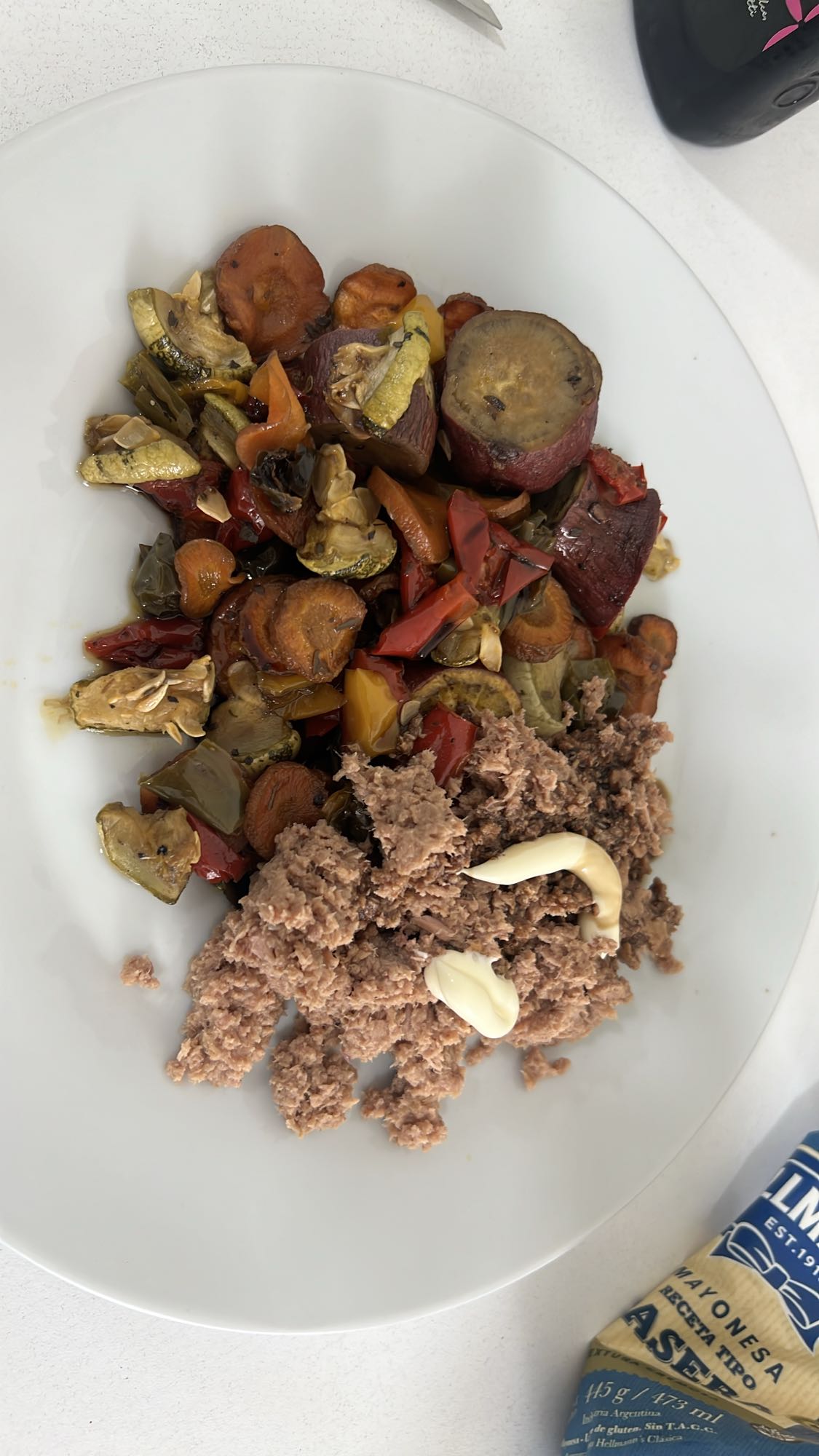 Tuna with roasted veggies