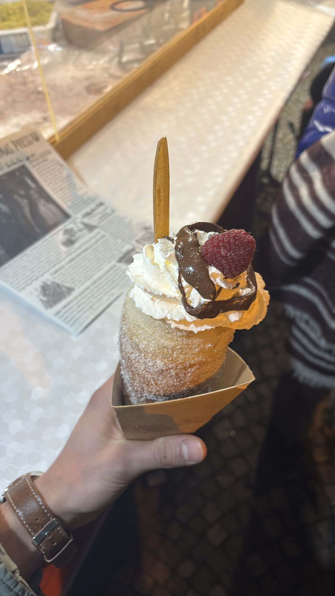 Trdelník con nata y chocolate