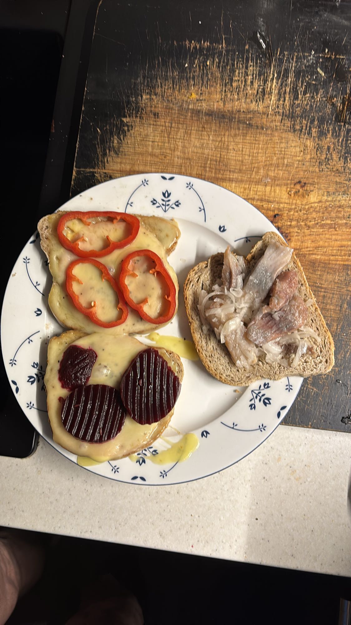 Ost, skinke og sursild