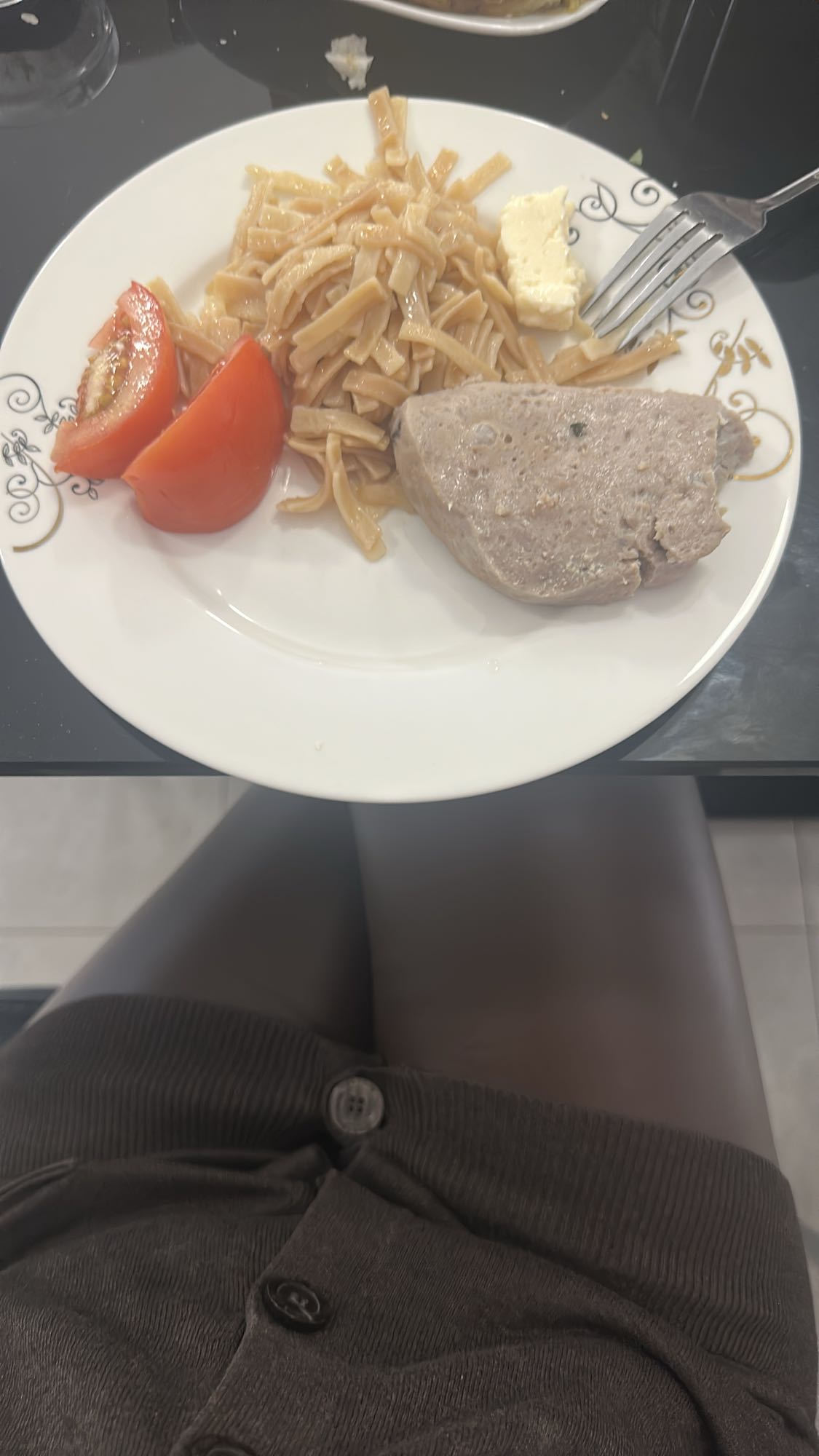 Pasta with meat and tomato