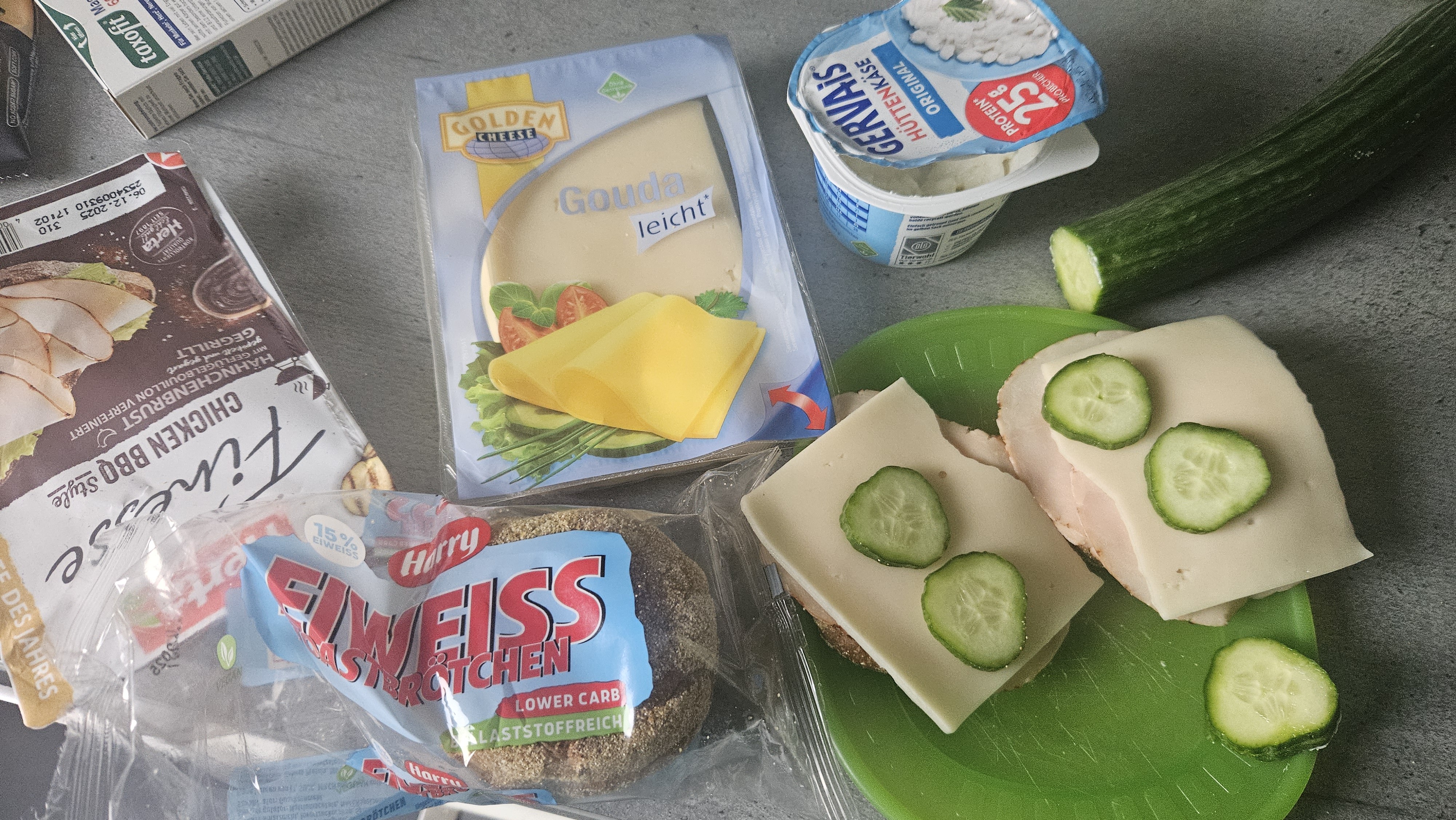 Eiweißbrötchen Sandwich