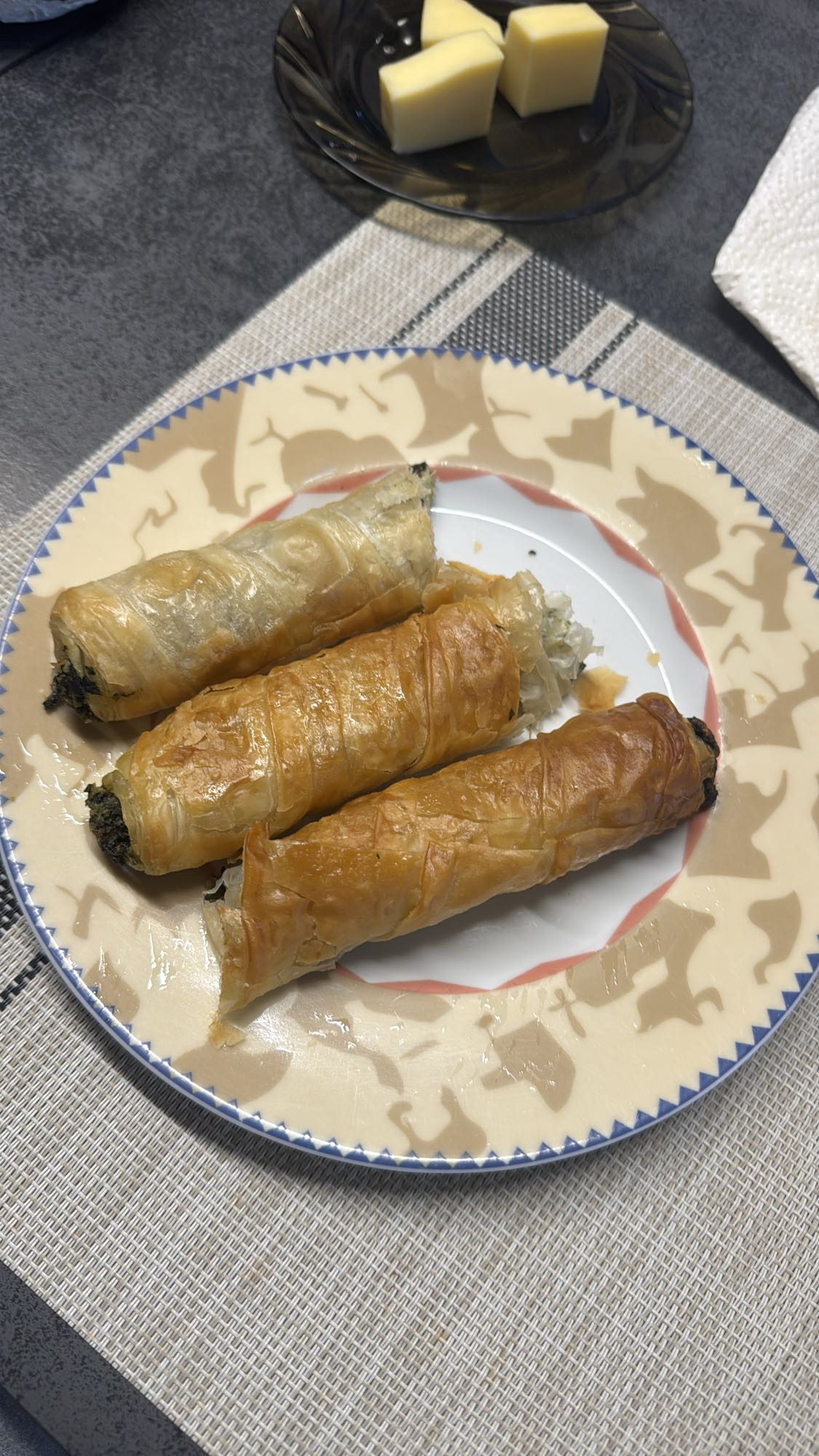 Sigara Böreği Tabağı