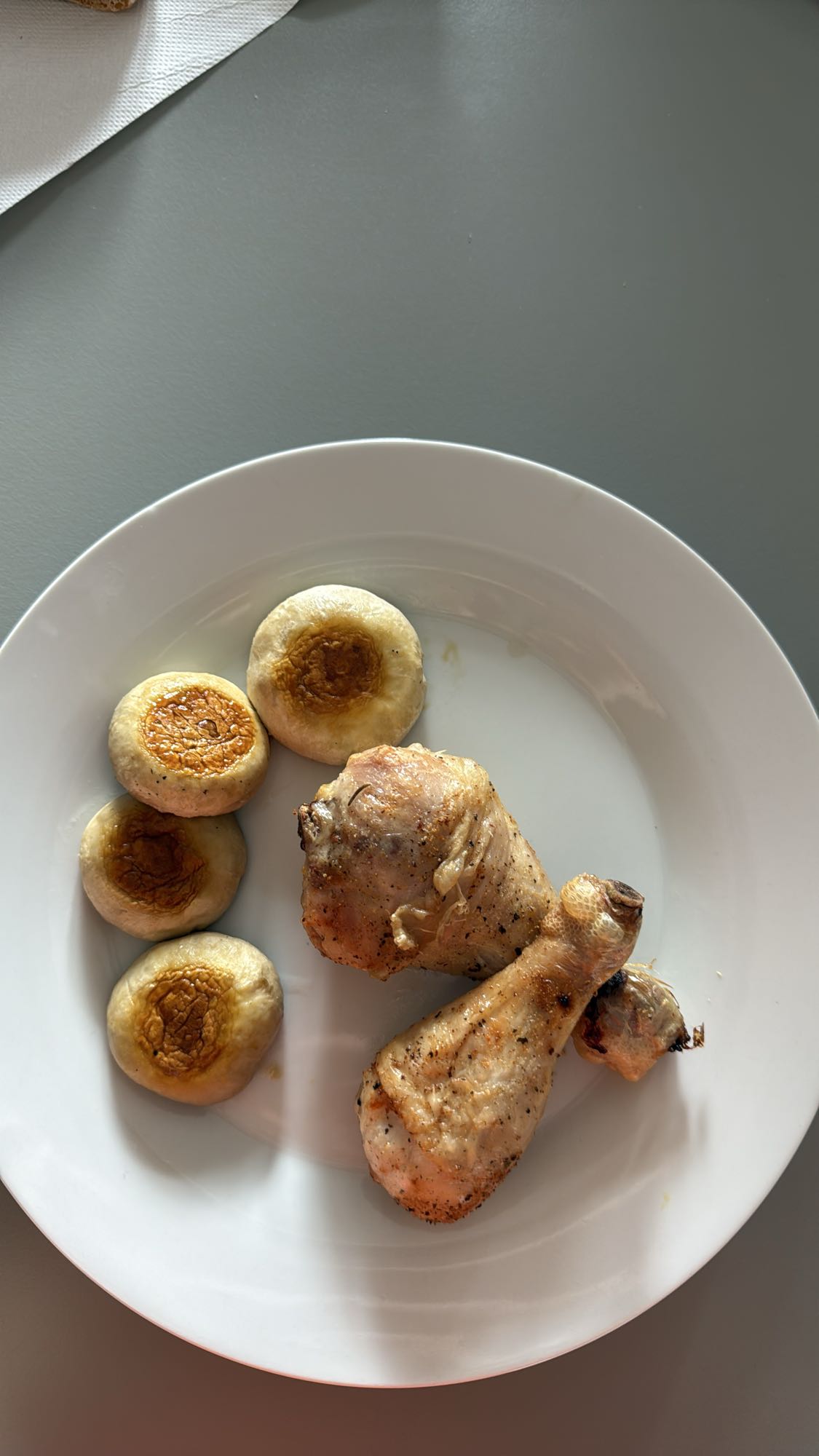 Pulpe de pui cu ciuperci