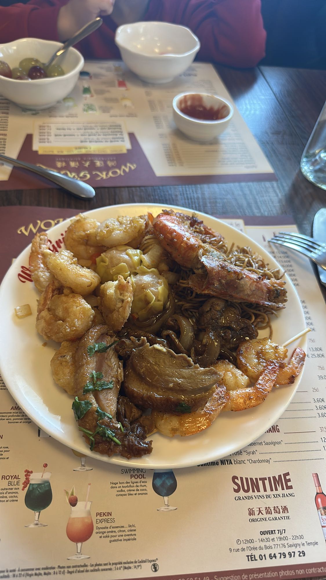 Farfurie asiatică mixtă