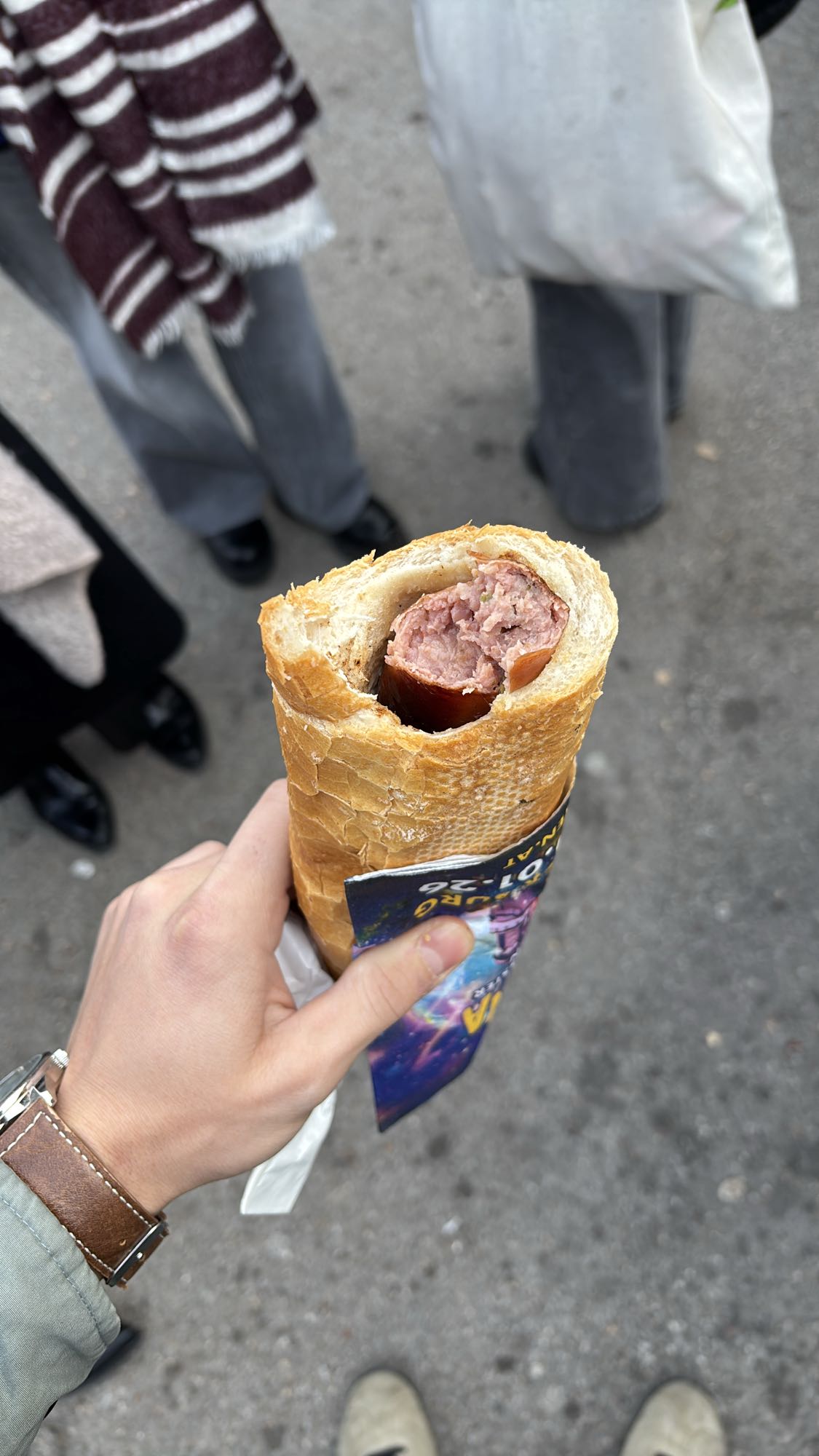 bocadillo de salchicha