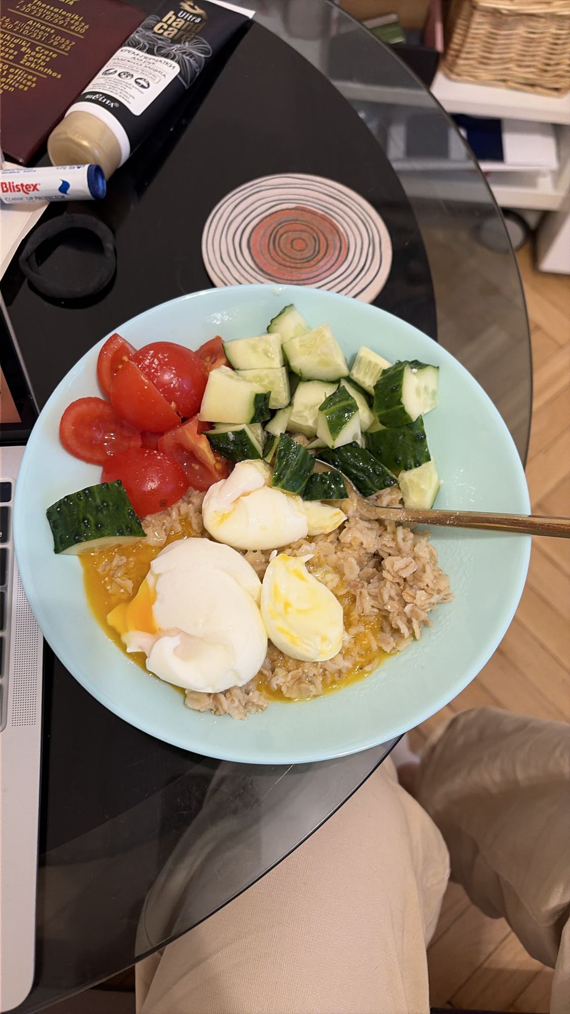 овсянка с яйцами и овощами