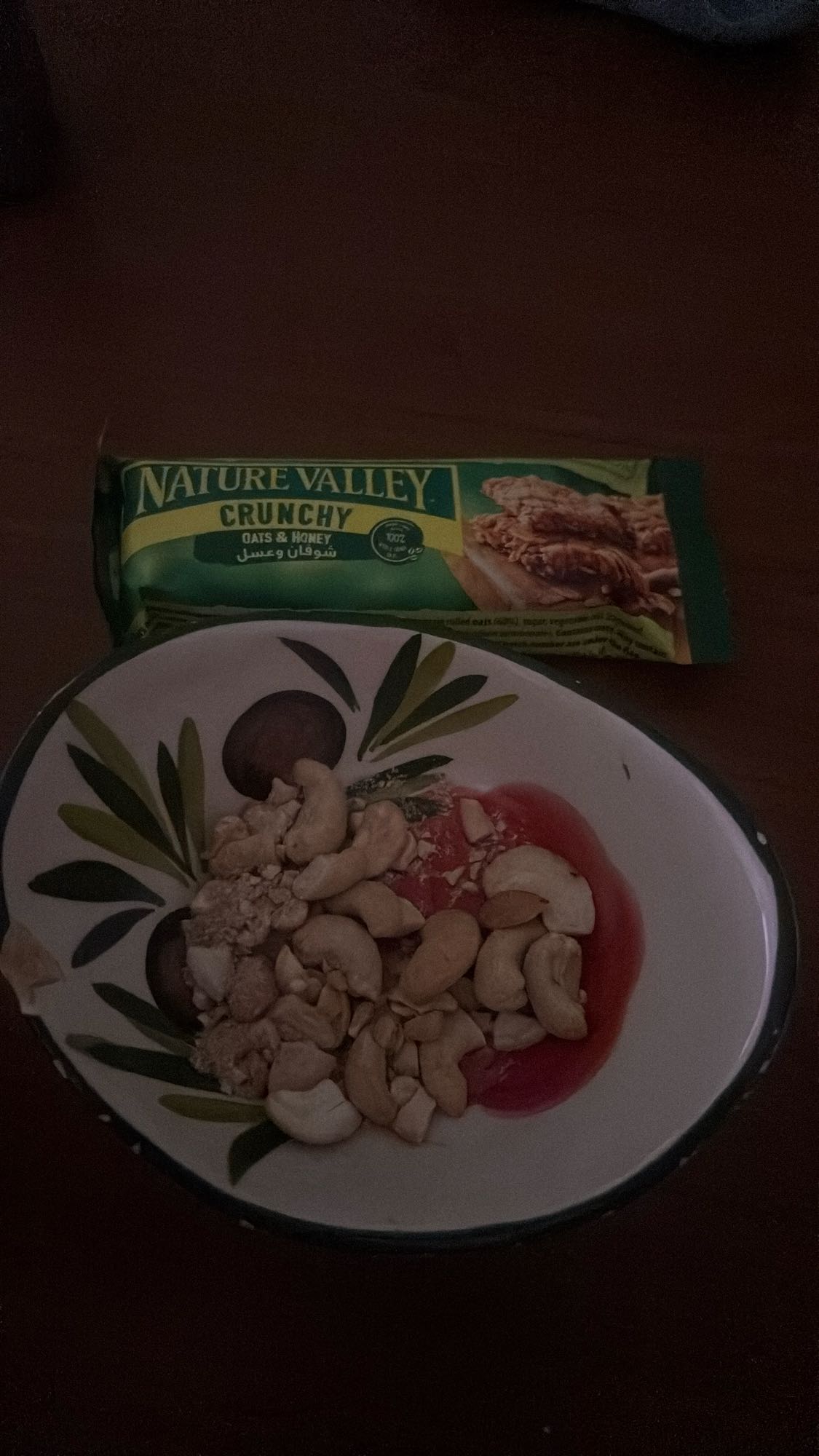 Barre granola, noix, confiture