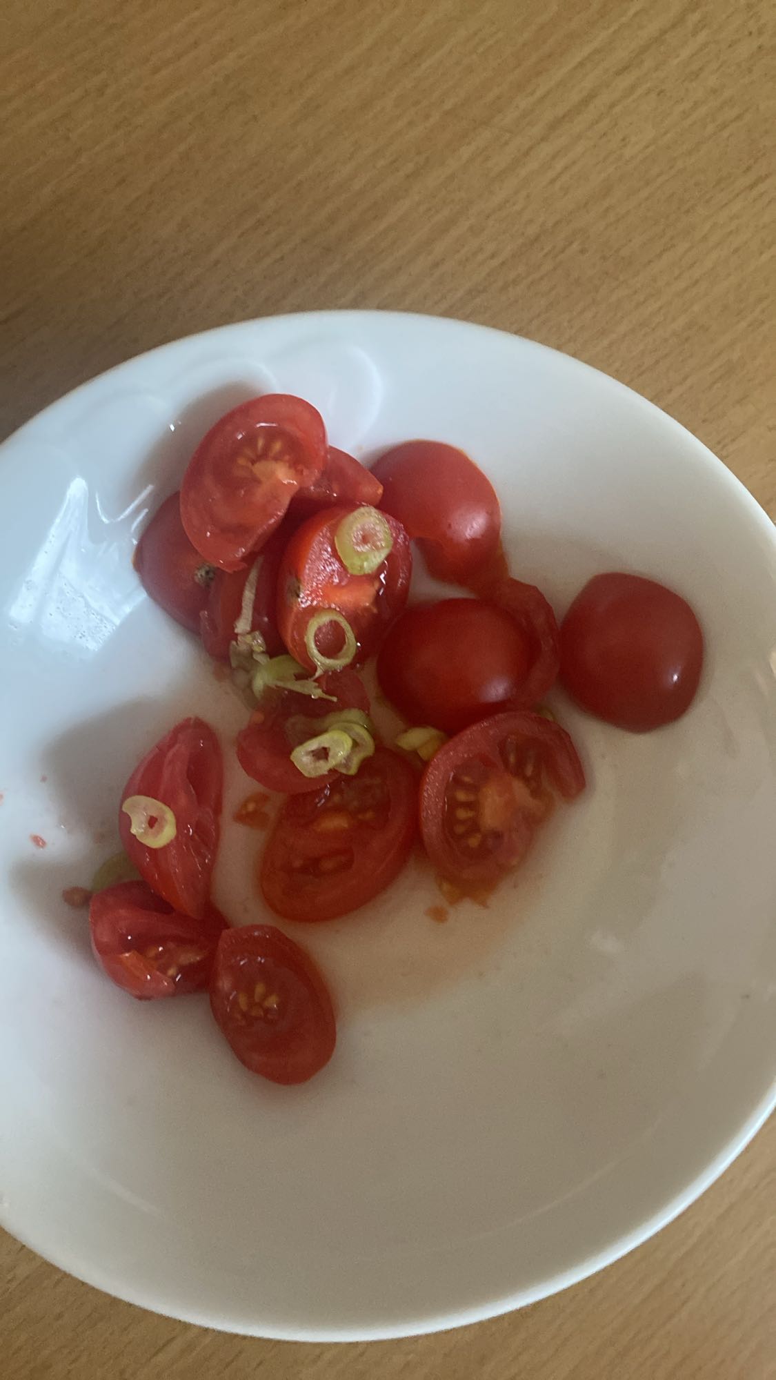 Sałatka z pomidorków