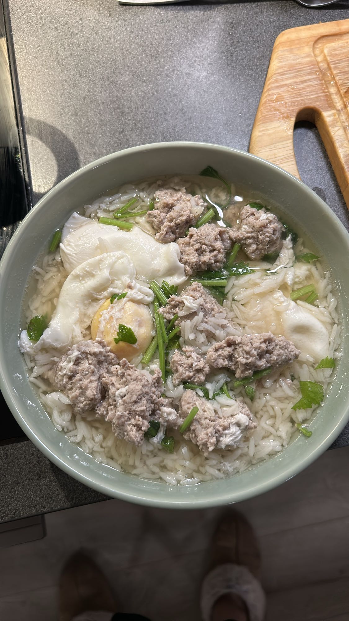 Kjøttsuppe med ris og egg