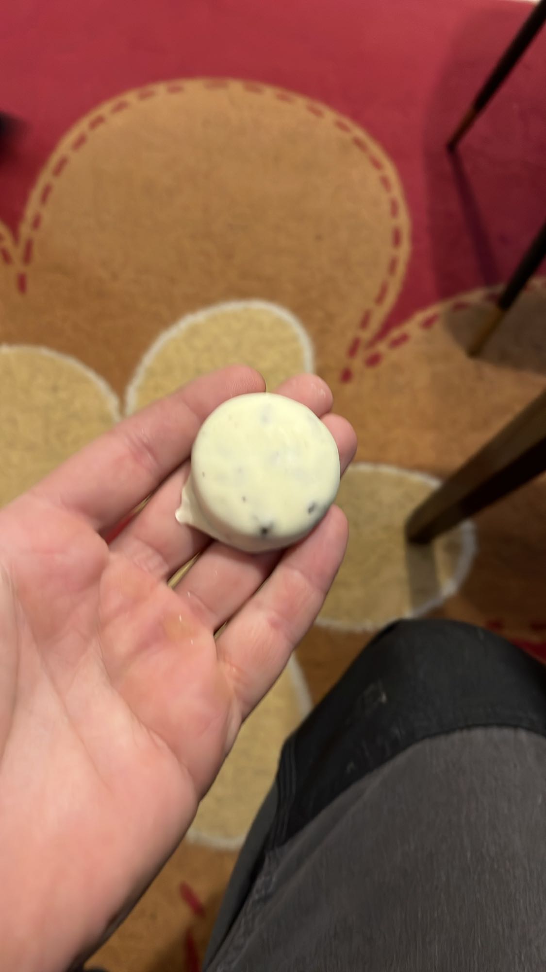 бял шоколадов десерт