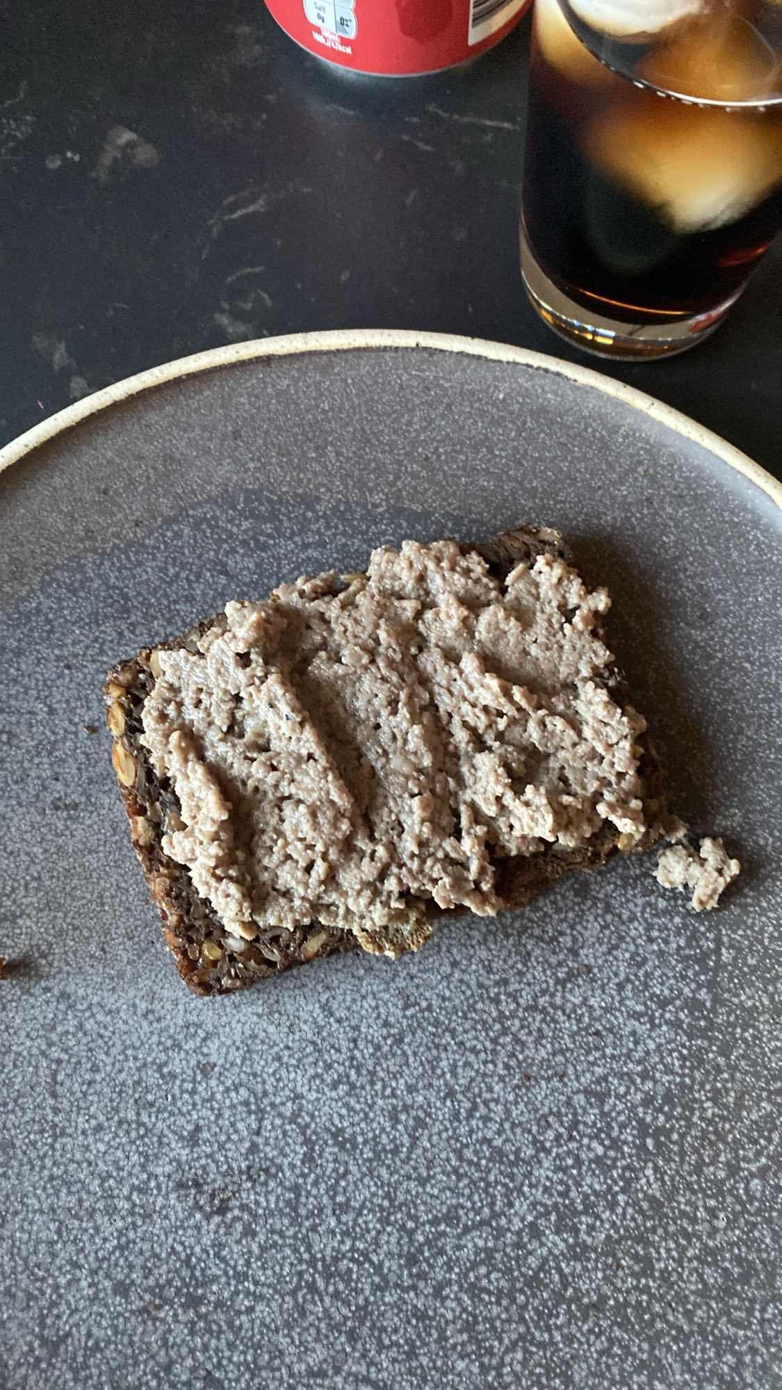 Leverpostej på rugbrød