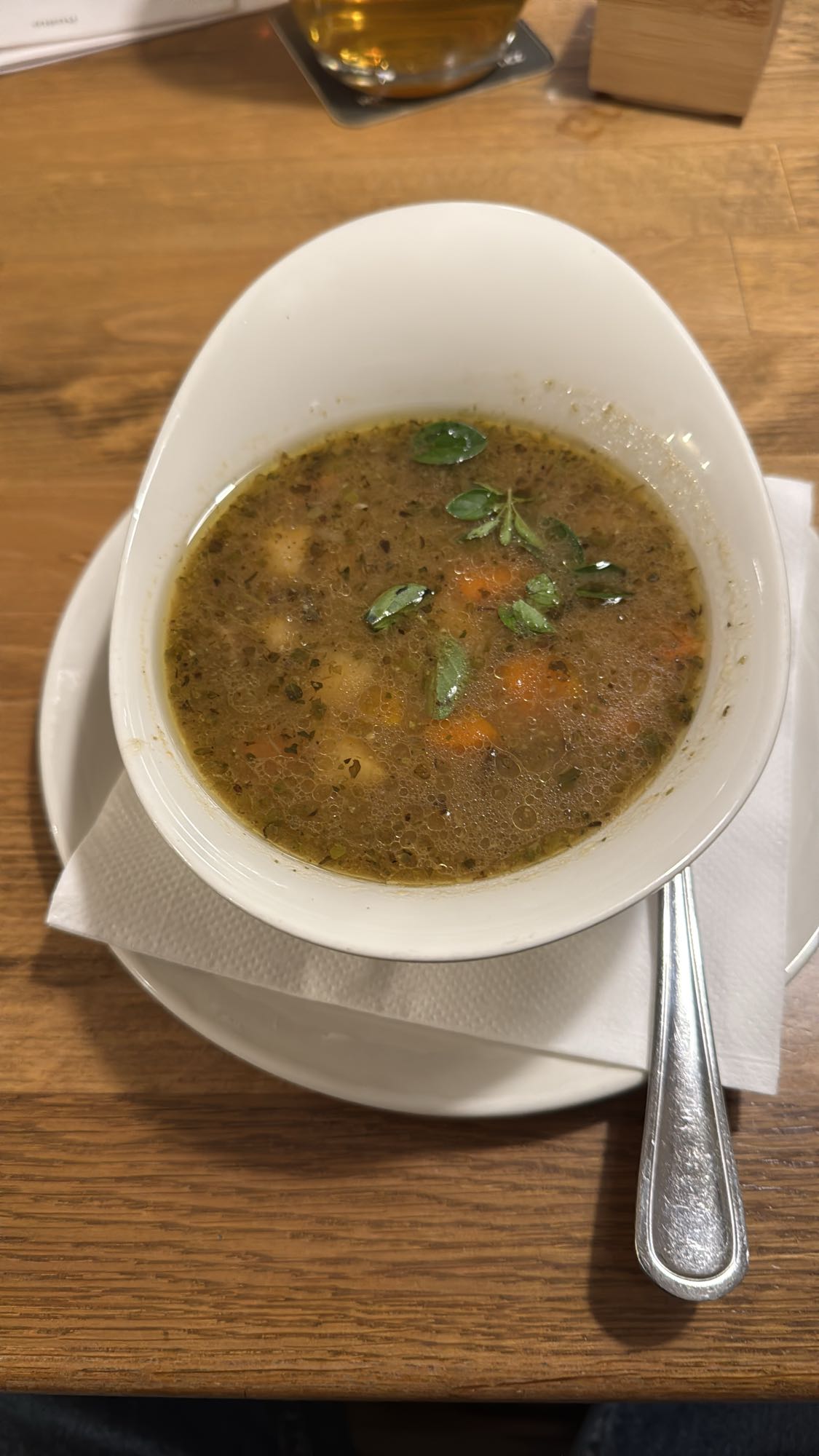 Sebzeli et suyu çorbası