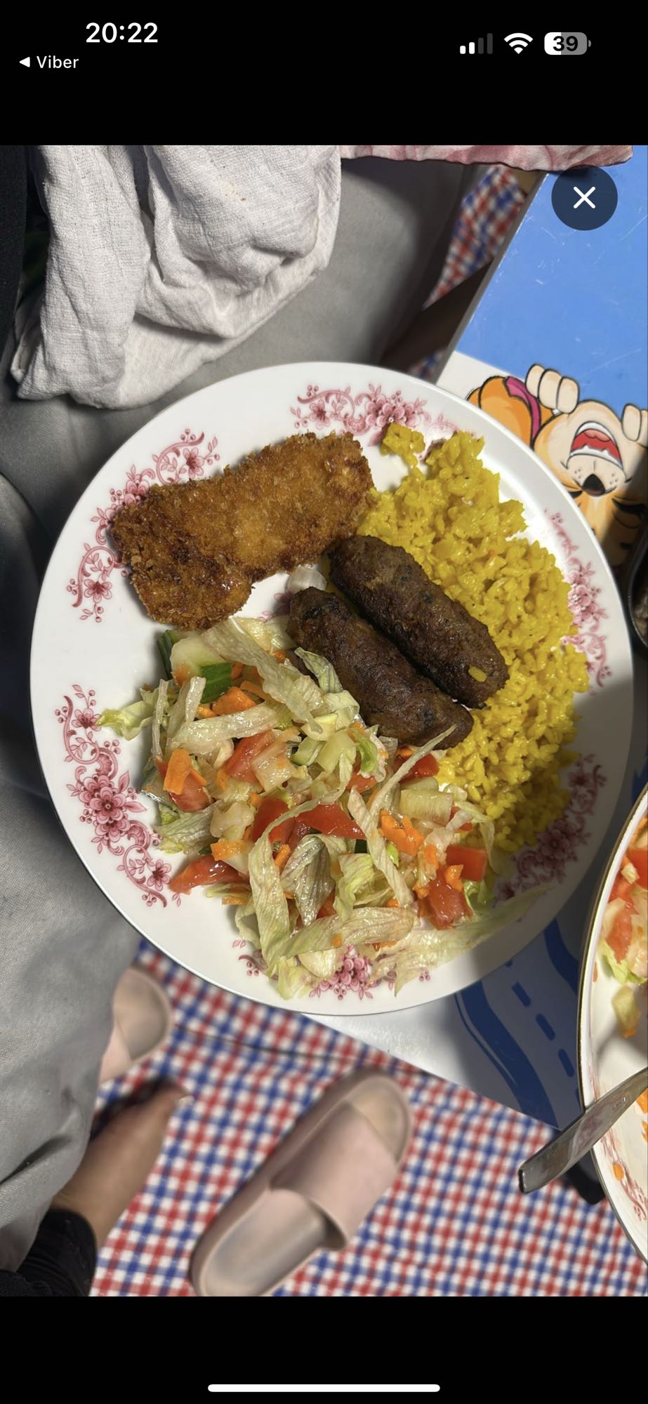 Rijst met köfte en salade