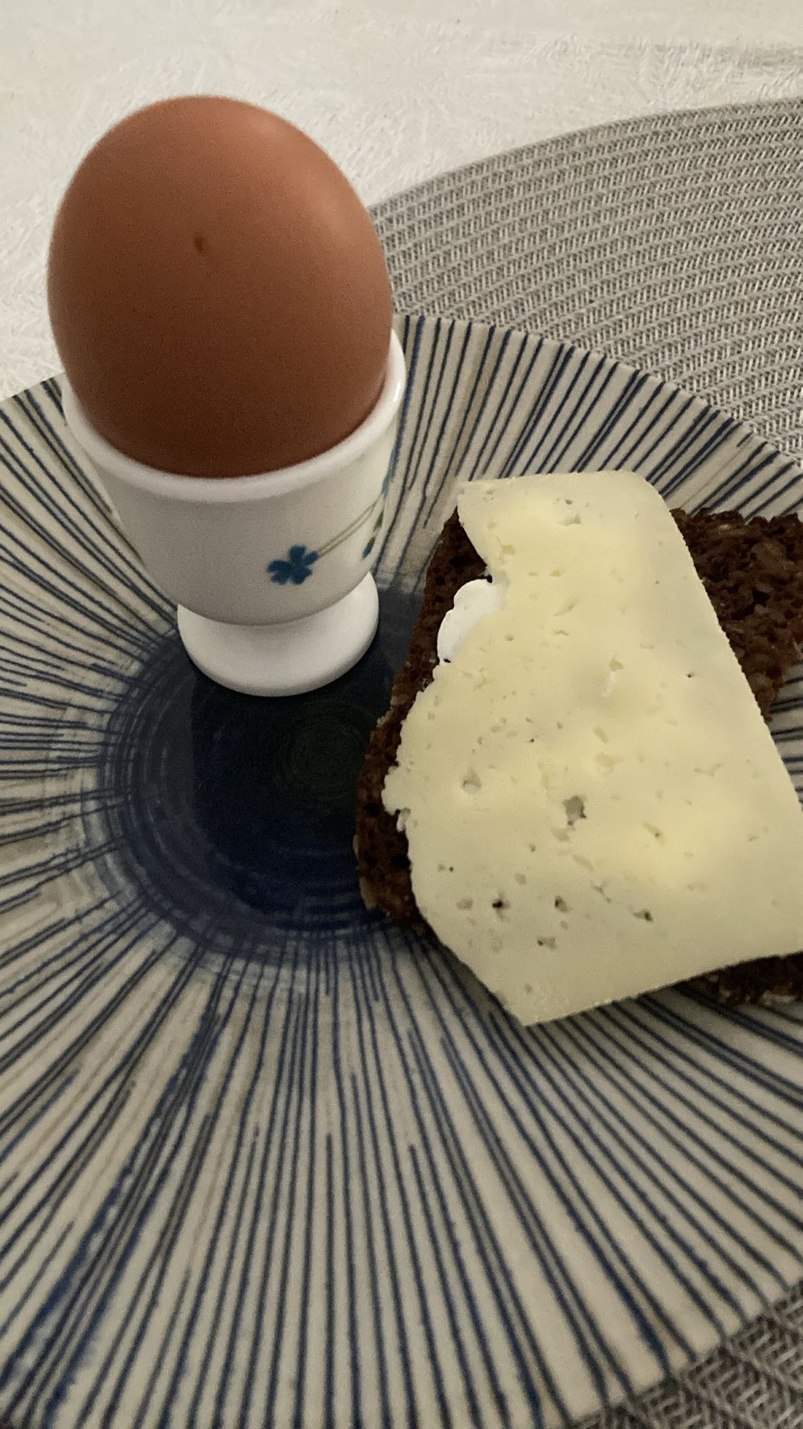Ägg och ostmacka