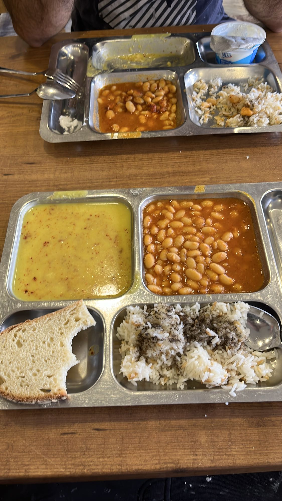 Mercimek çorbası, pilav, kuru fasulye