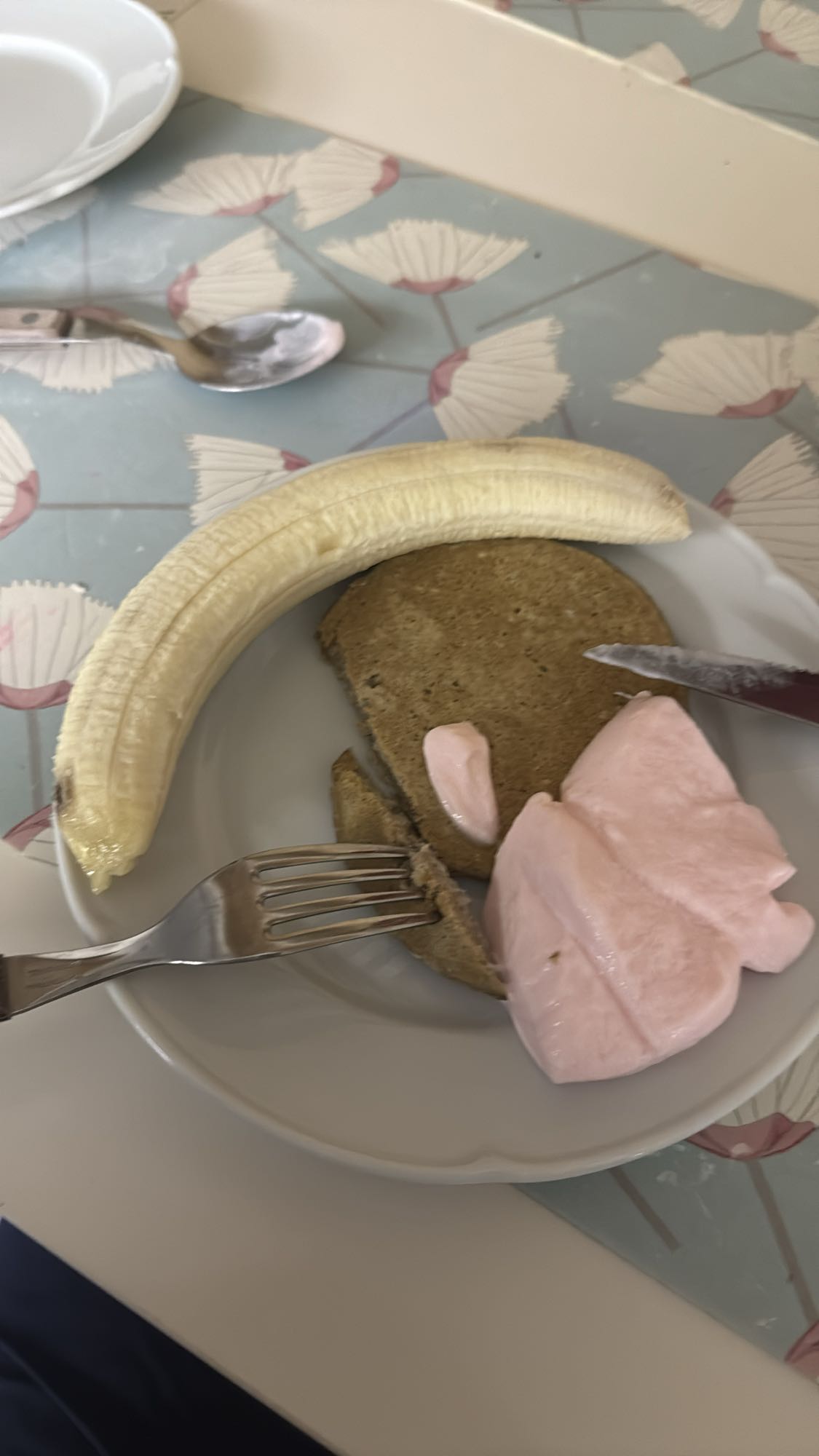 Desayuno con plátano y yogur