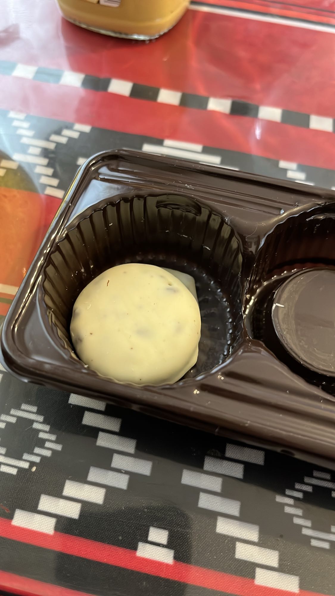 бял шоколадов бонбон