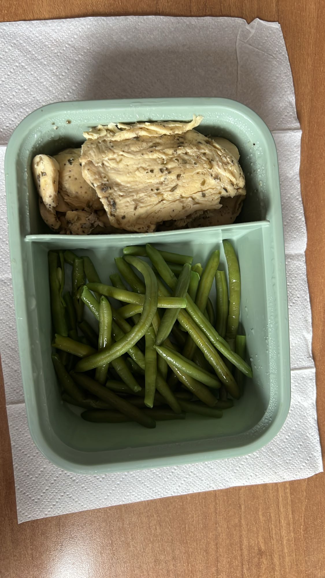 Tavuk ve yeşil fasulye