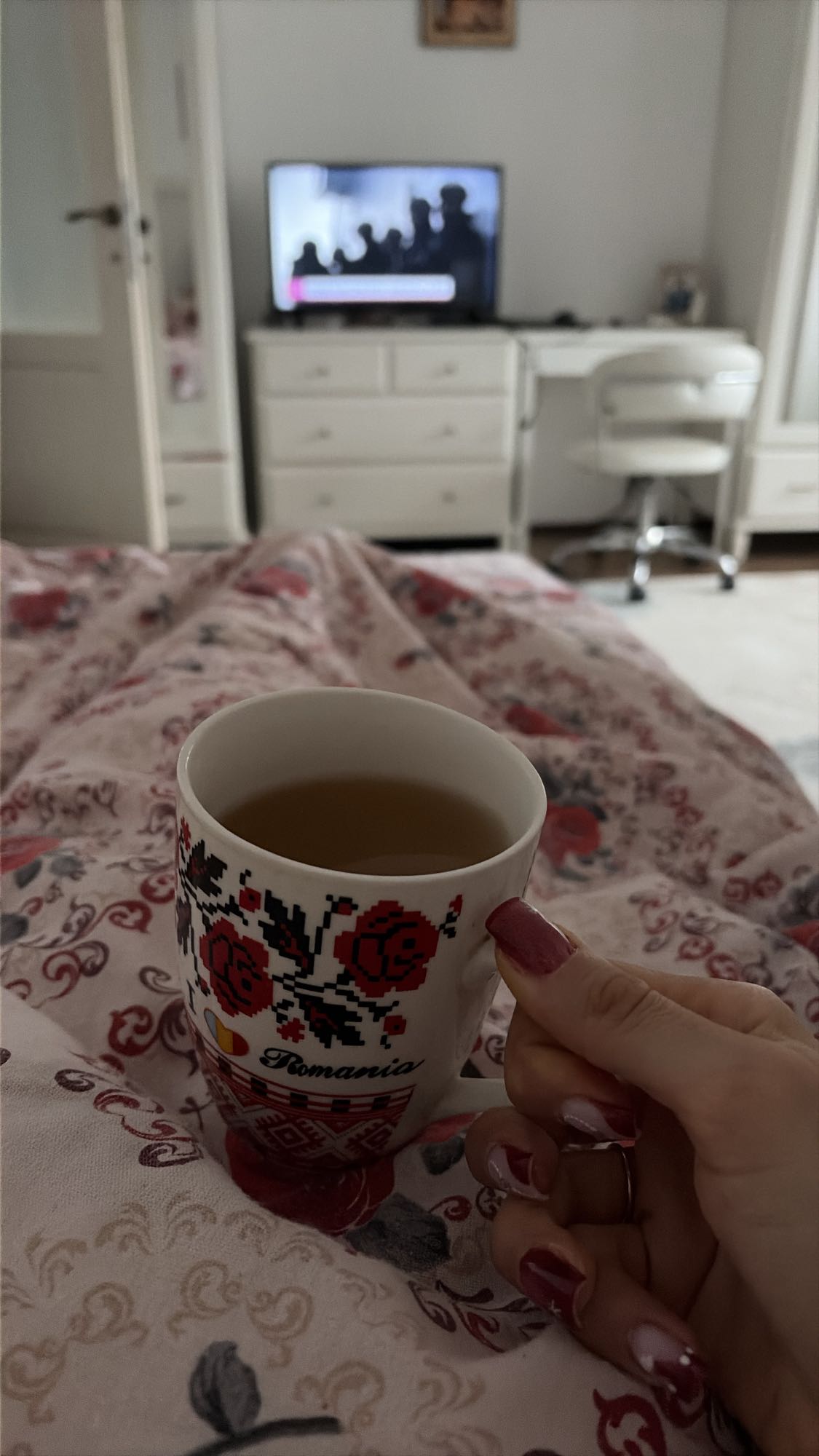 Ceai neîndulcit cu un plic de Fervex