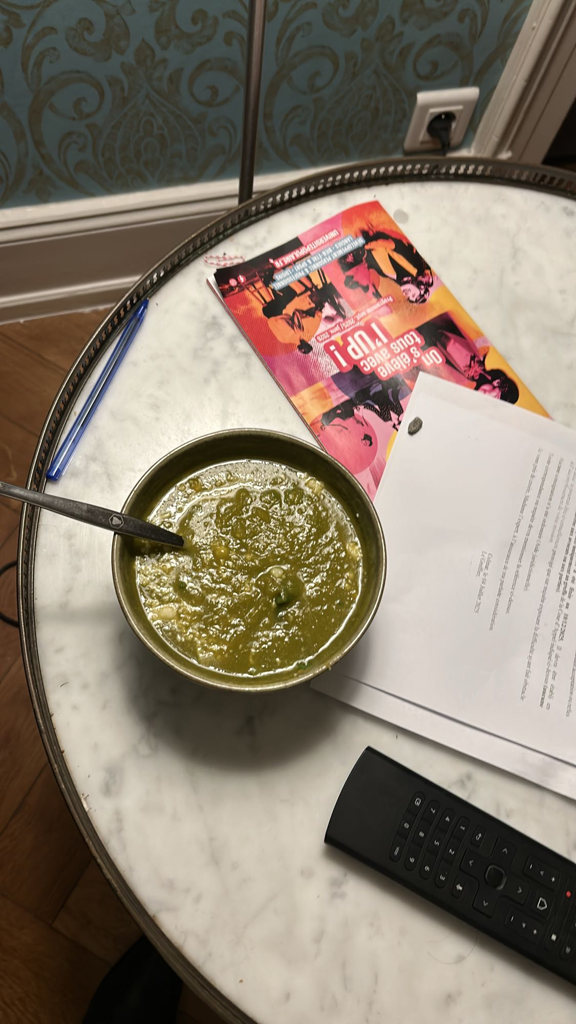 Soupe de légumes verts