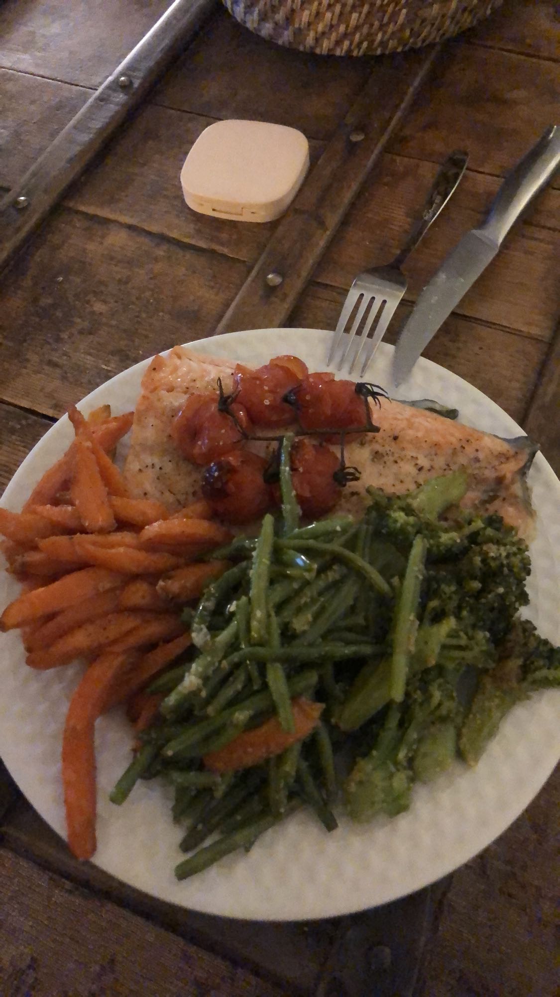 Saumon, légumes et patates