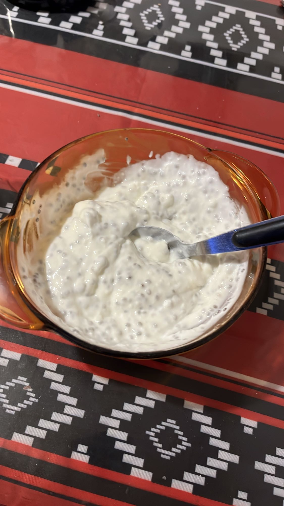 Чиа пудинг с кисело мляко