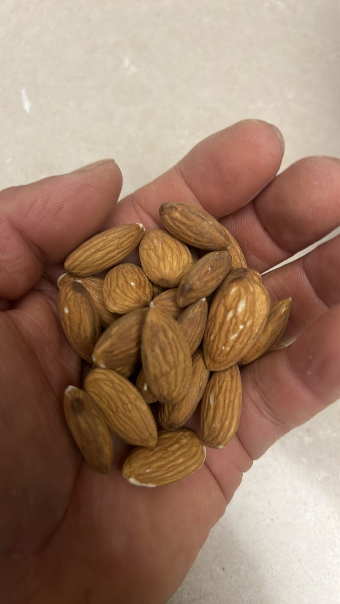 Badem atıştırmalık