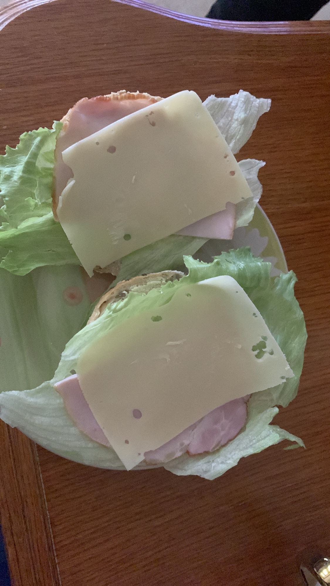 Kanapki z szynką i serem